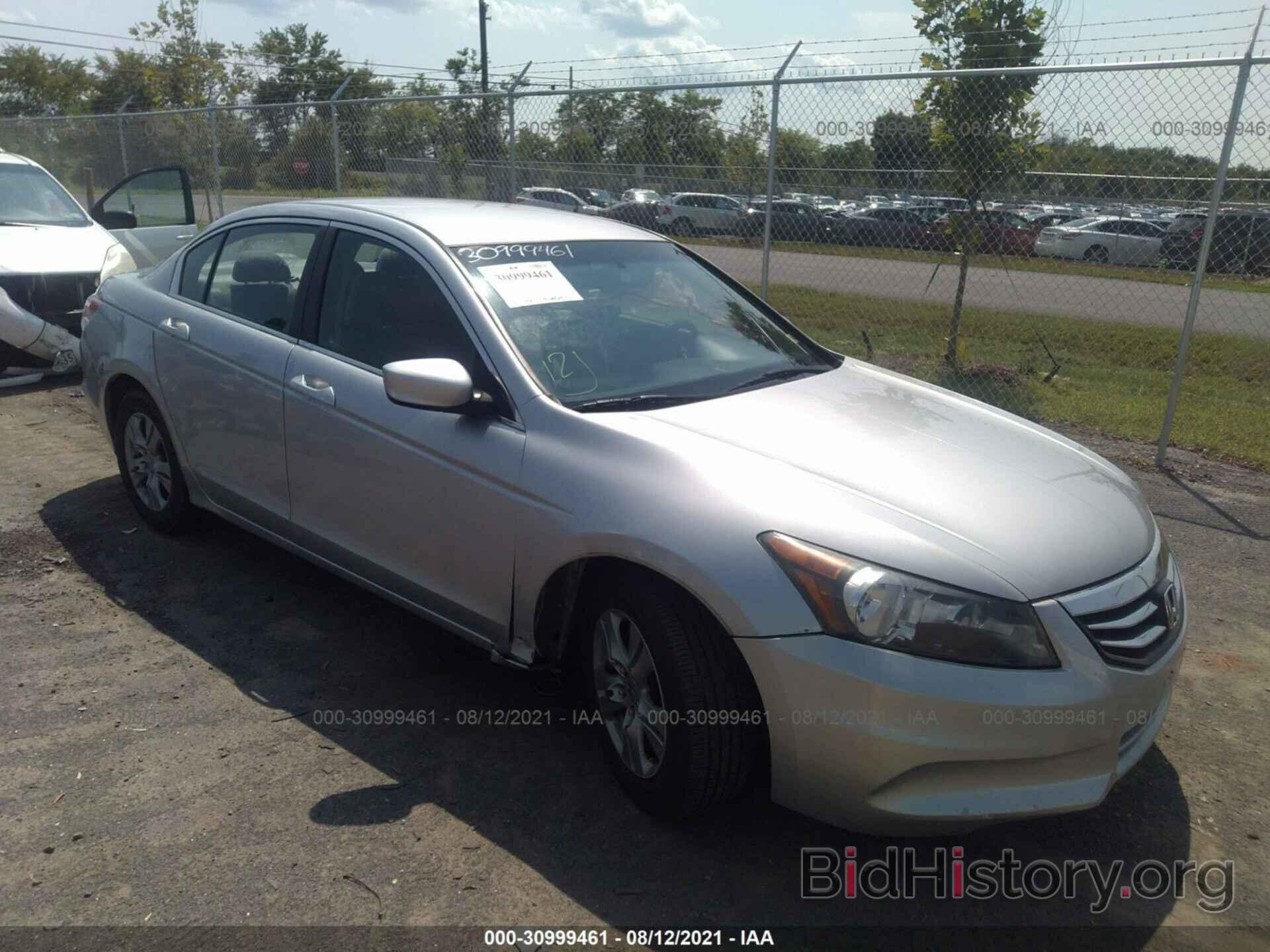 Photo 1HGCP2F41CA155297 - HONDA ACCORD SDN 2012