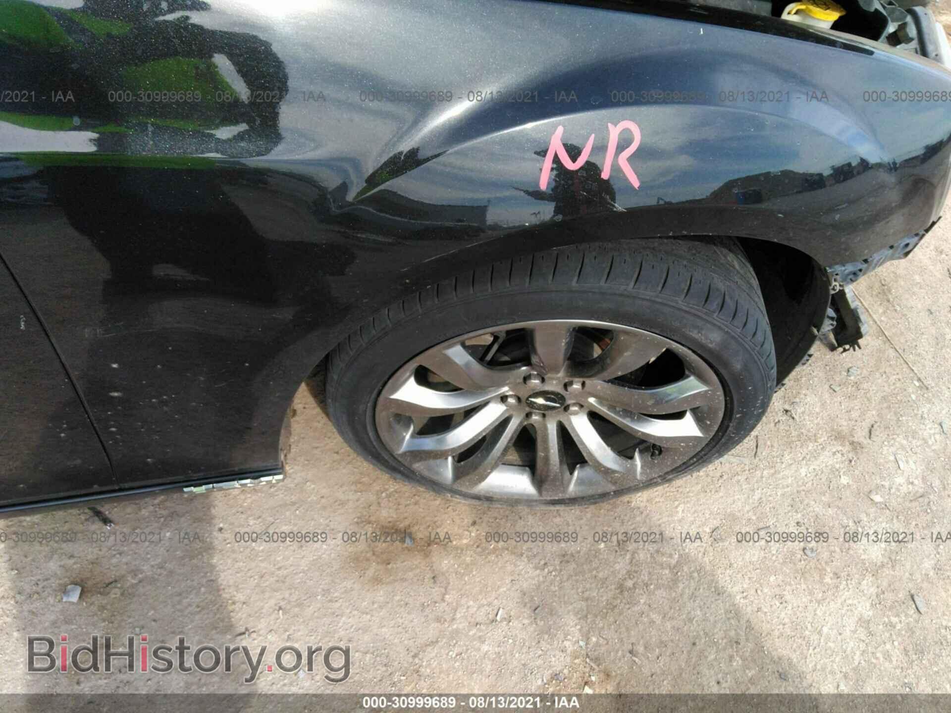 2014 CHRYSLER 300 - VIN: 2C3CCABT8EH222018 - Фото 14