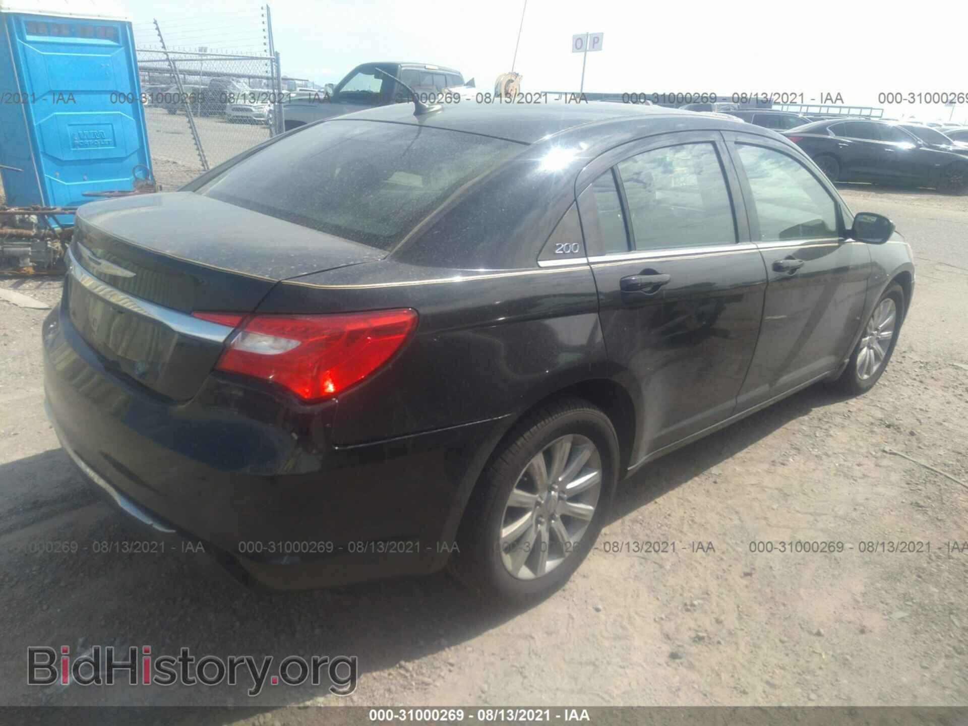 2012 CHRYSLER 200 - VIN: 1C3CCBAB8CN223138 - Фото 4