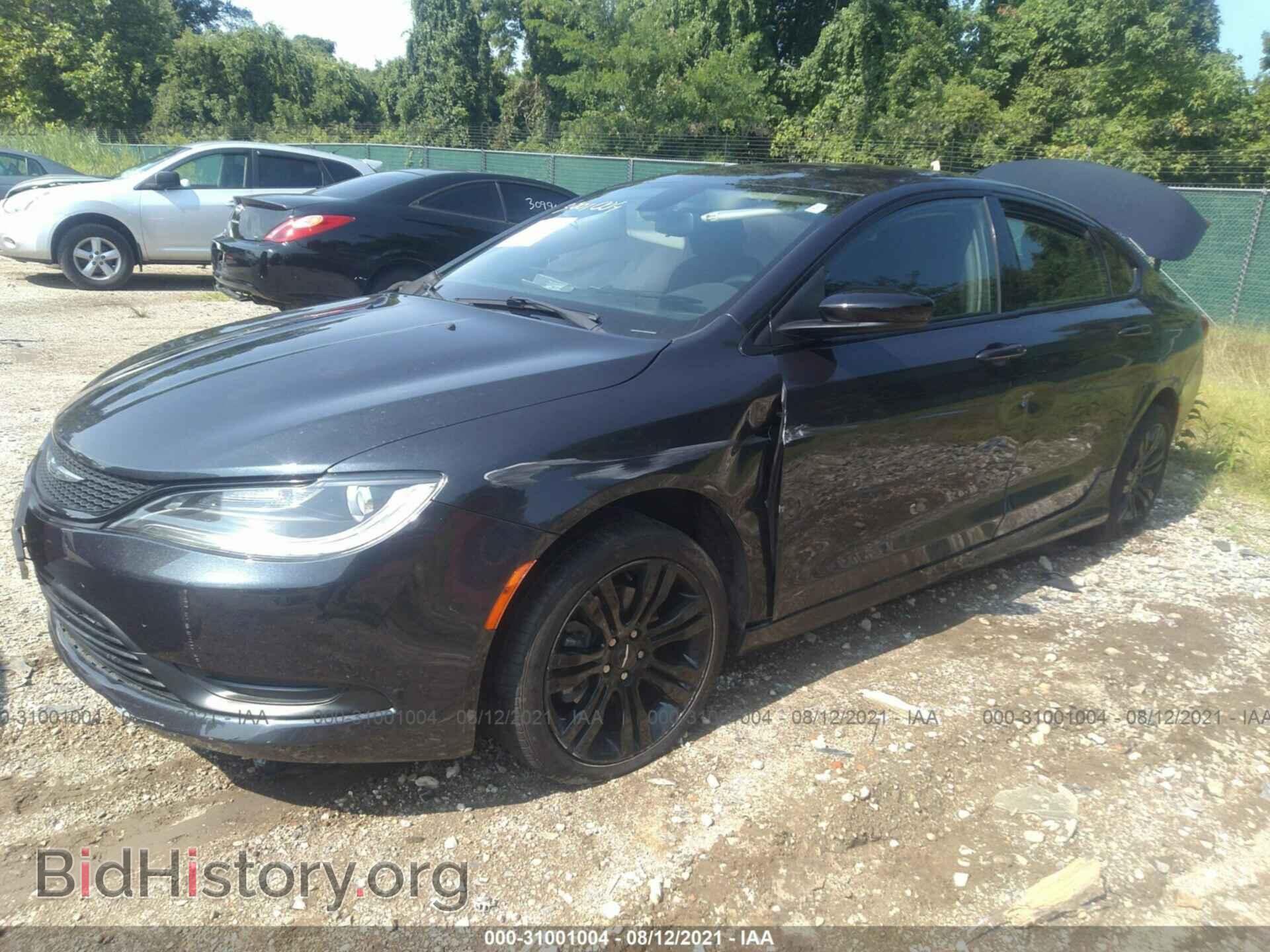 2017 CHRYSLER 200 - VIN: 1C3CCCFB8HN509643 - Фото 2