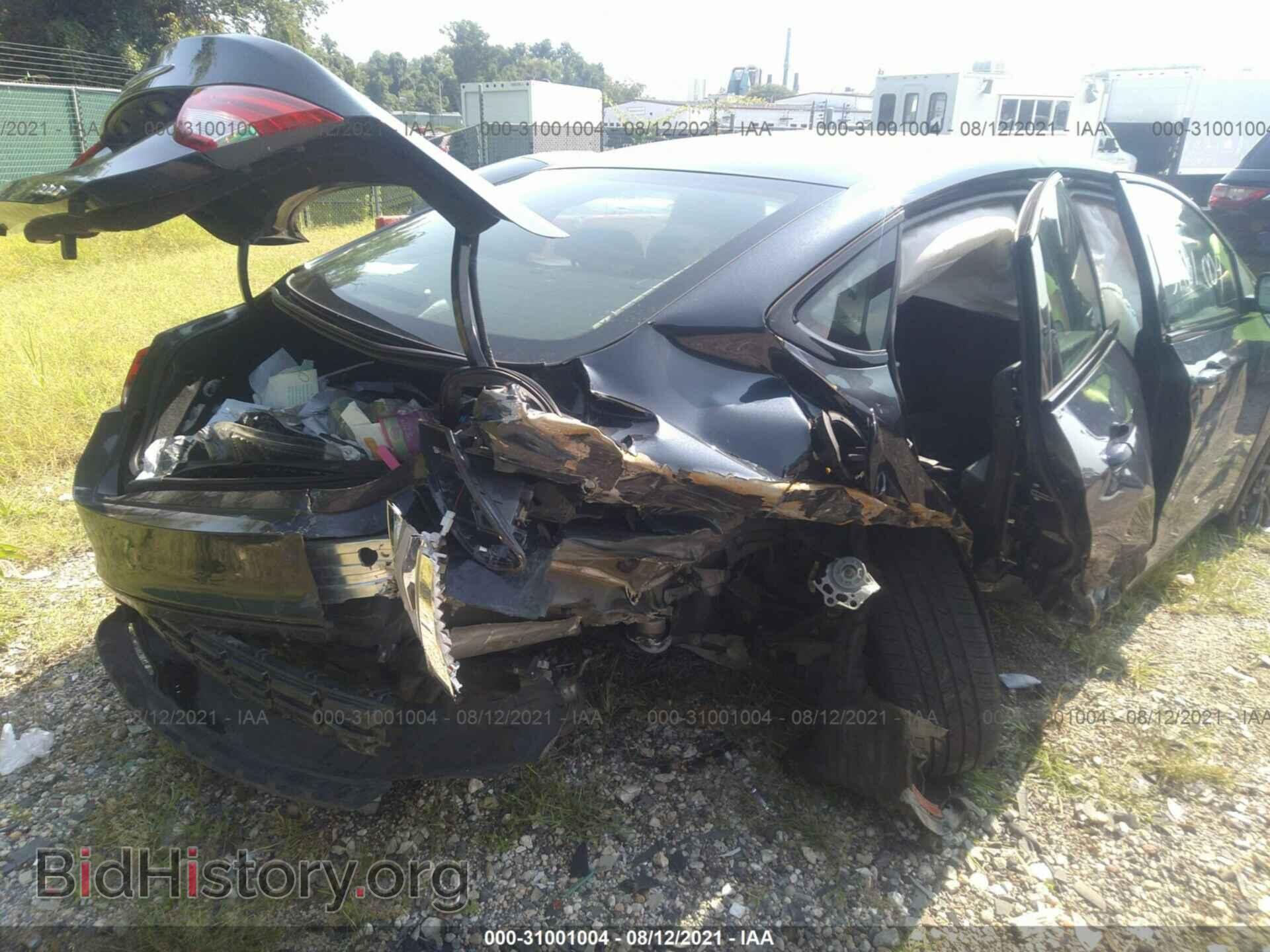 2017 CHRYSLER 200 - VIN: 1C3CCCFB8HN509643 - Фото 6