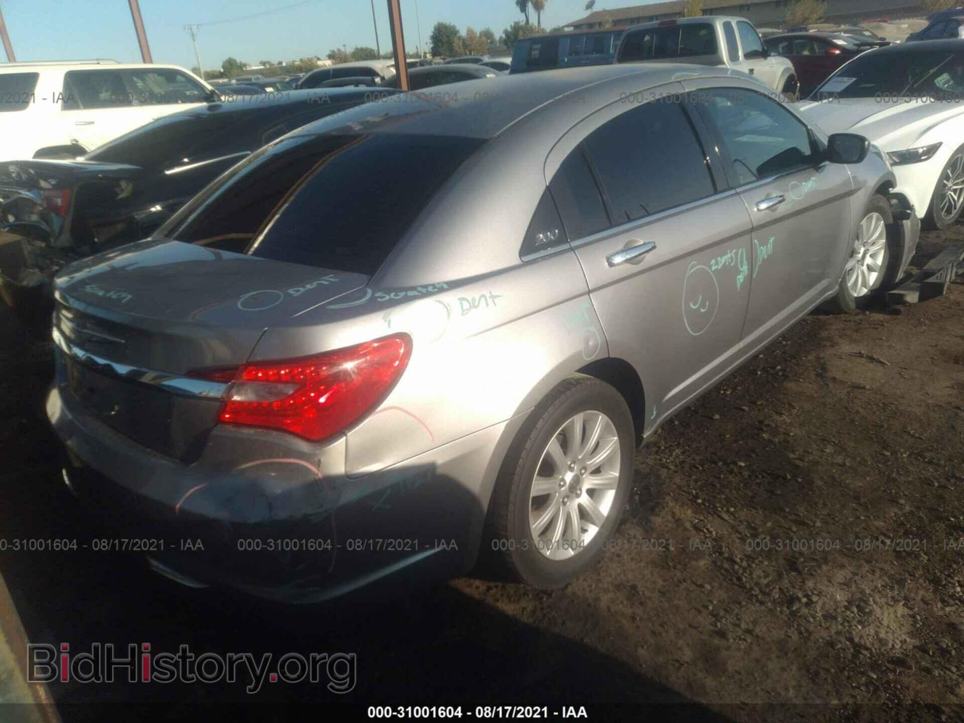 2013 CHRYSLER 200 - VIN: 1C3CCBCG4DN560190 - Фото 4