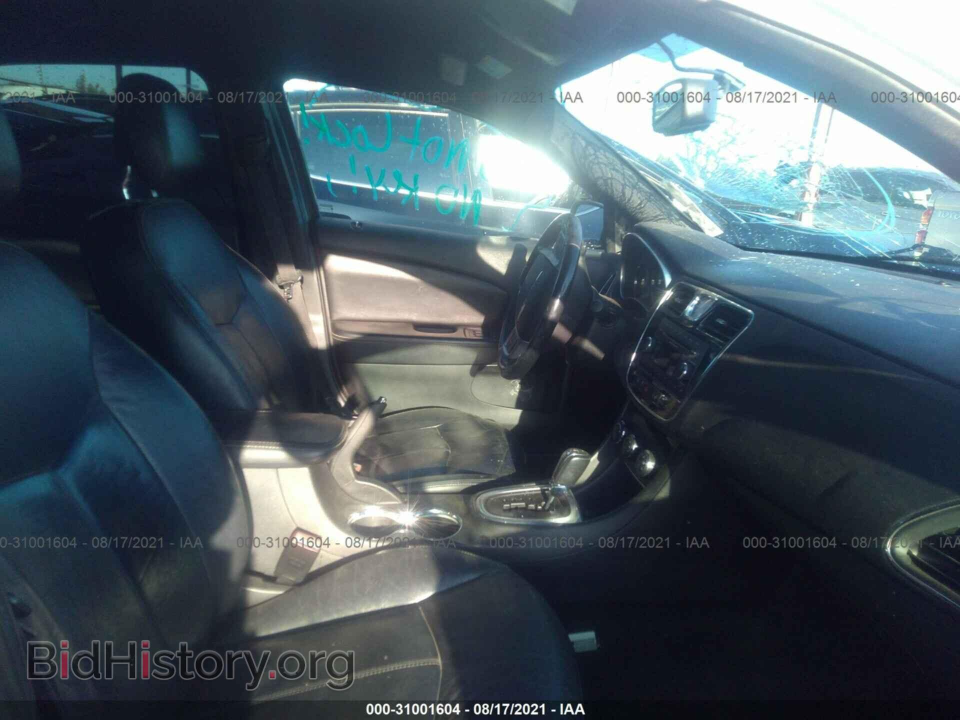 2013 CHRYSLER 200 - VIN: 1C3CCBCG4DN560190 - Фото 5