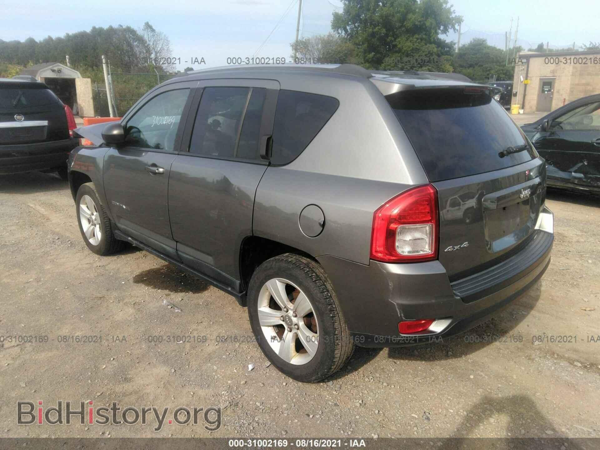 2011 JEEP COMPASS - VIN: 1J4NF1FB8BD282946 - Photo 3