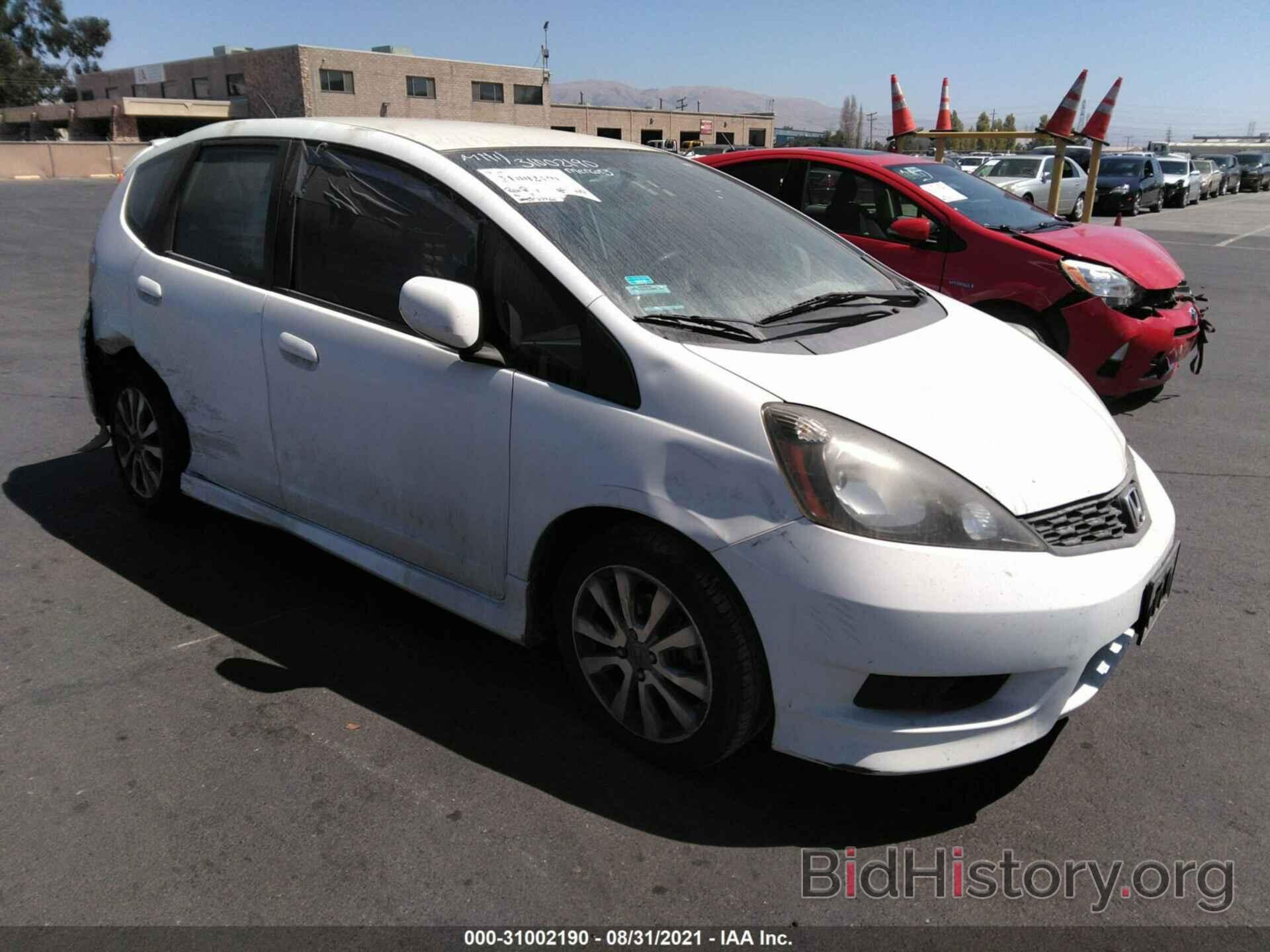 Фотография JHMGE8H57DC032980 - HONDA FIT 2013