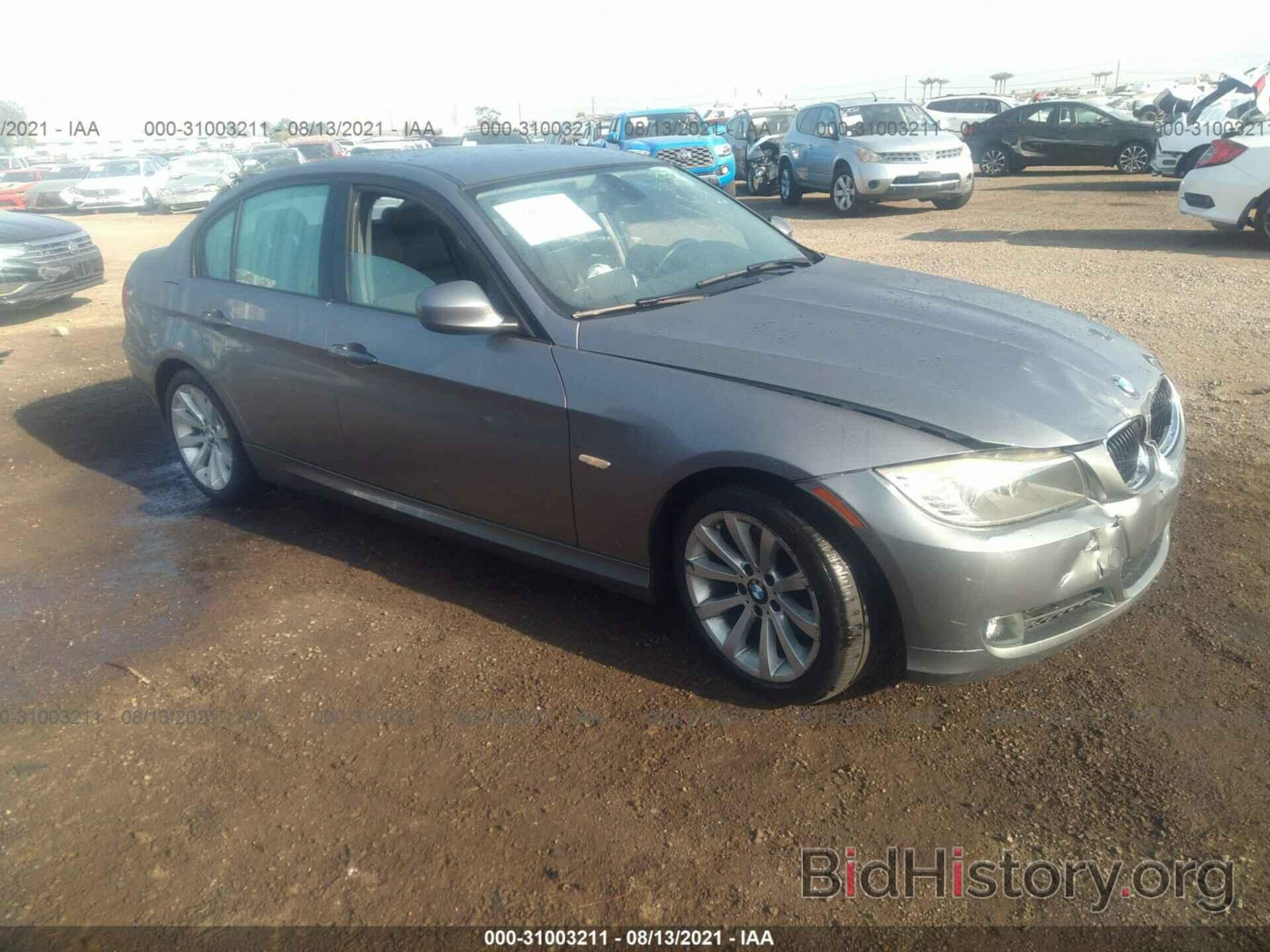 Фотография WBAPH5G53BNM77756 - BMW 3 SERIES 2011