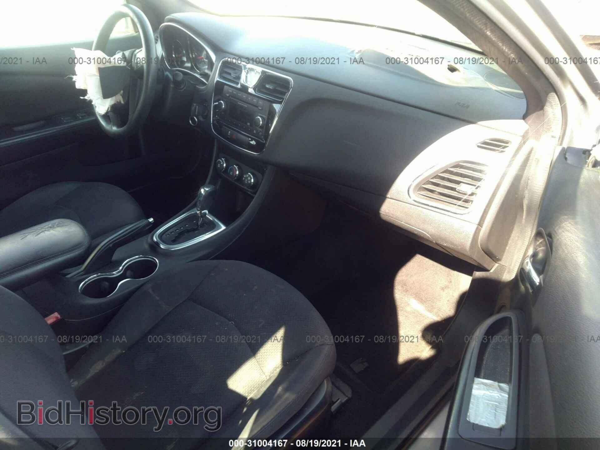 2014 CHRYSLER 200 - VIN: 1C3CCBAB1EN210640 - Фото 5