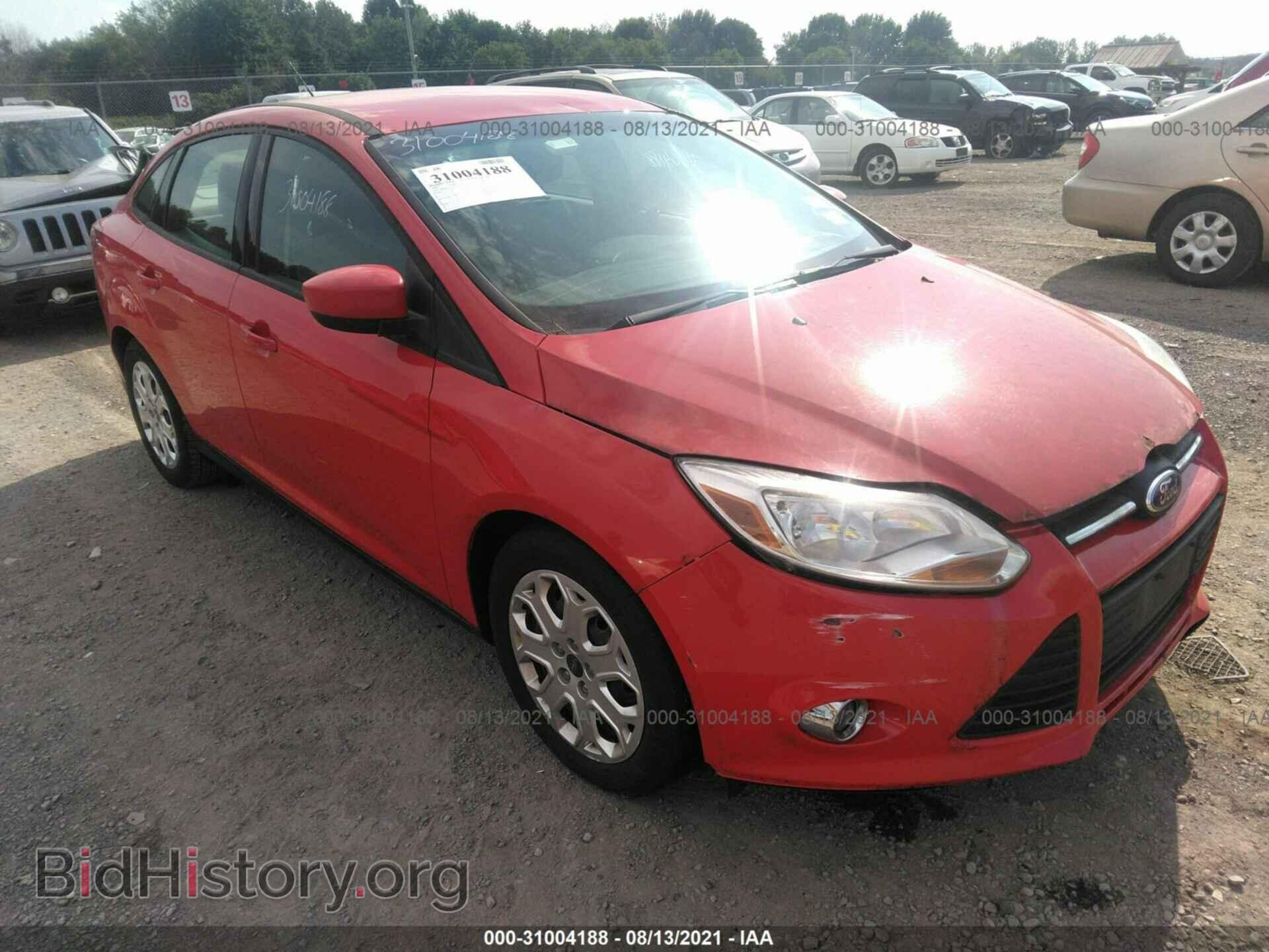 Photo 1FAHP3F2XCL297375 - FORD FOCUS 2012