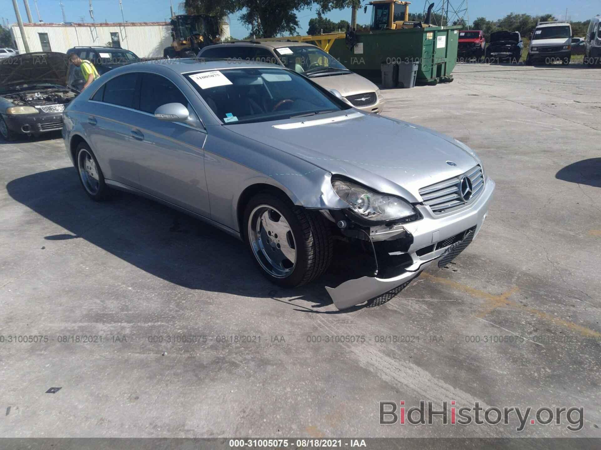 Photo WDDDJ72X17A101785 - MERCEDES-BENZ CLS-CLASS 2007