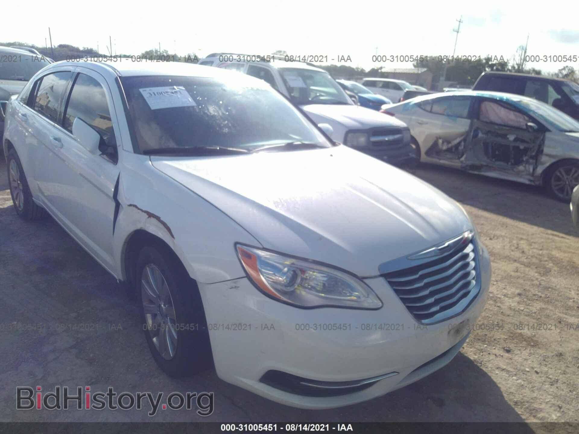 2013 CHRYSLER 200 - VIN: 1C3CCBBB3DN593669 - Фото 6
