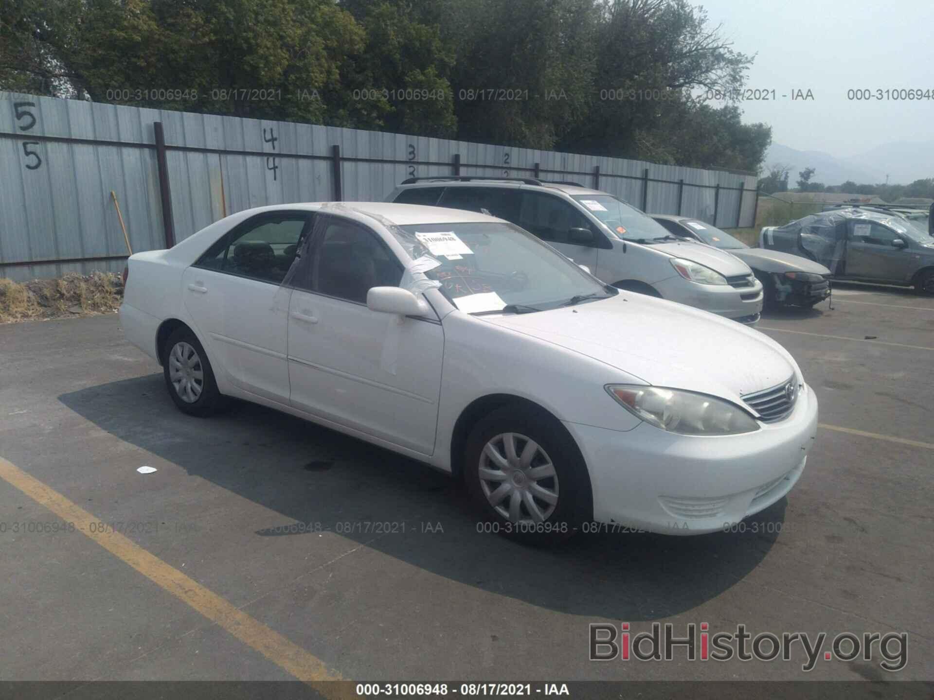 Photo 4T1BE32K36U649802 - TOYOTA CAMRY 2006