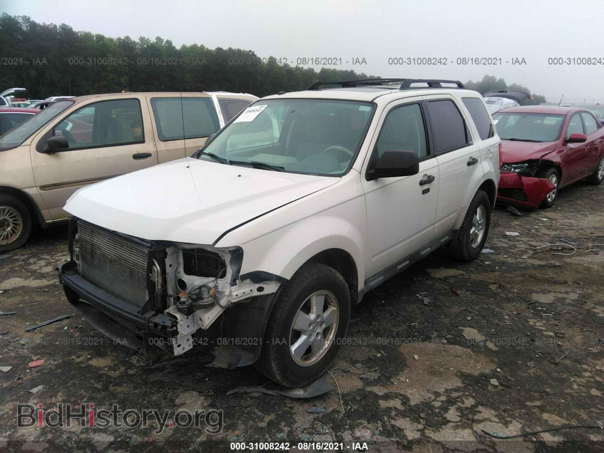 2012 FORD ESCAPE - VIN: 1FMCU0DG2CKB49300 - Photo 2