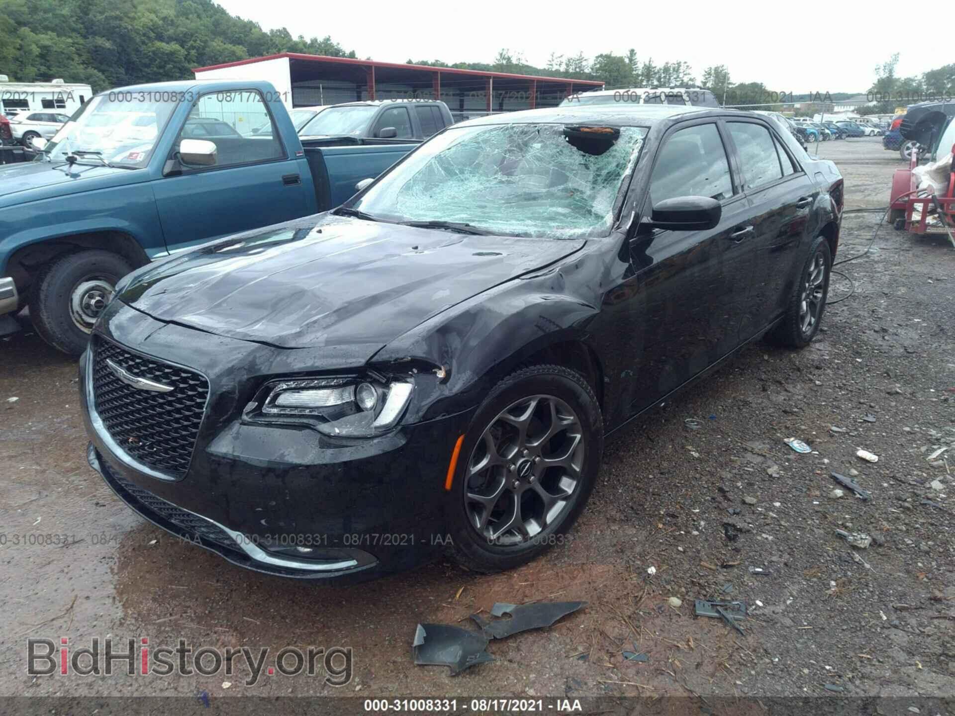 2016 CHRYSLER 300 - VIN: 2C3CCAGG0GH298766 - Фото 2