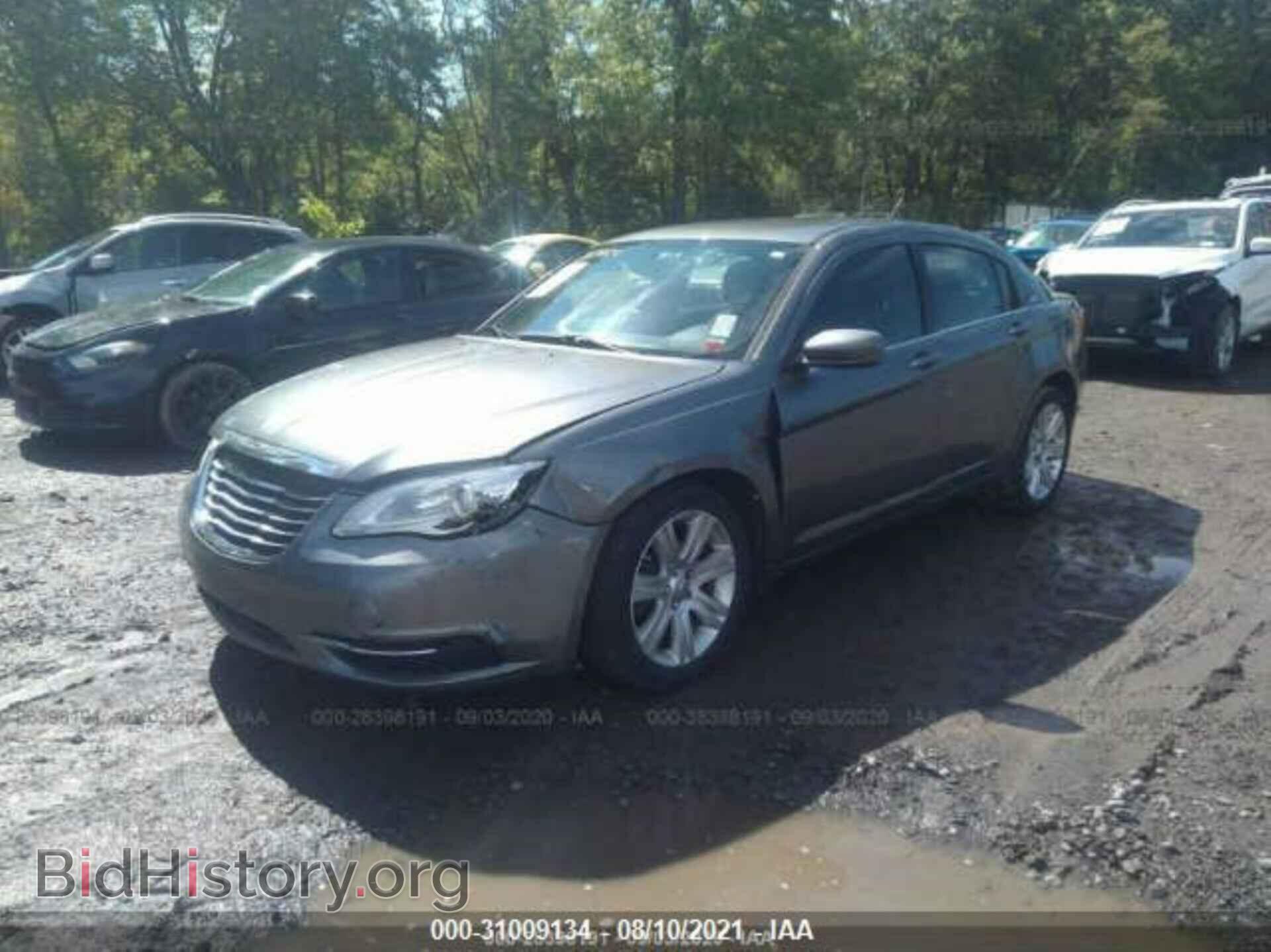 2013 CHRYSLER 200 - VIN: 1C3CCBBB2DN705877 - Photo 2