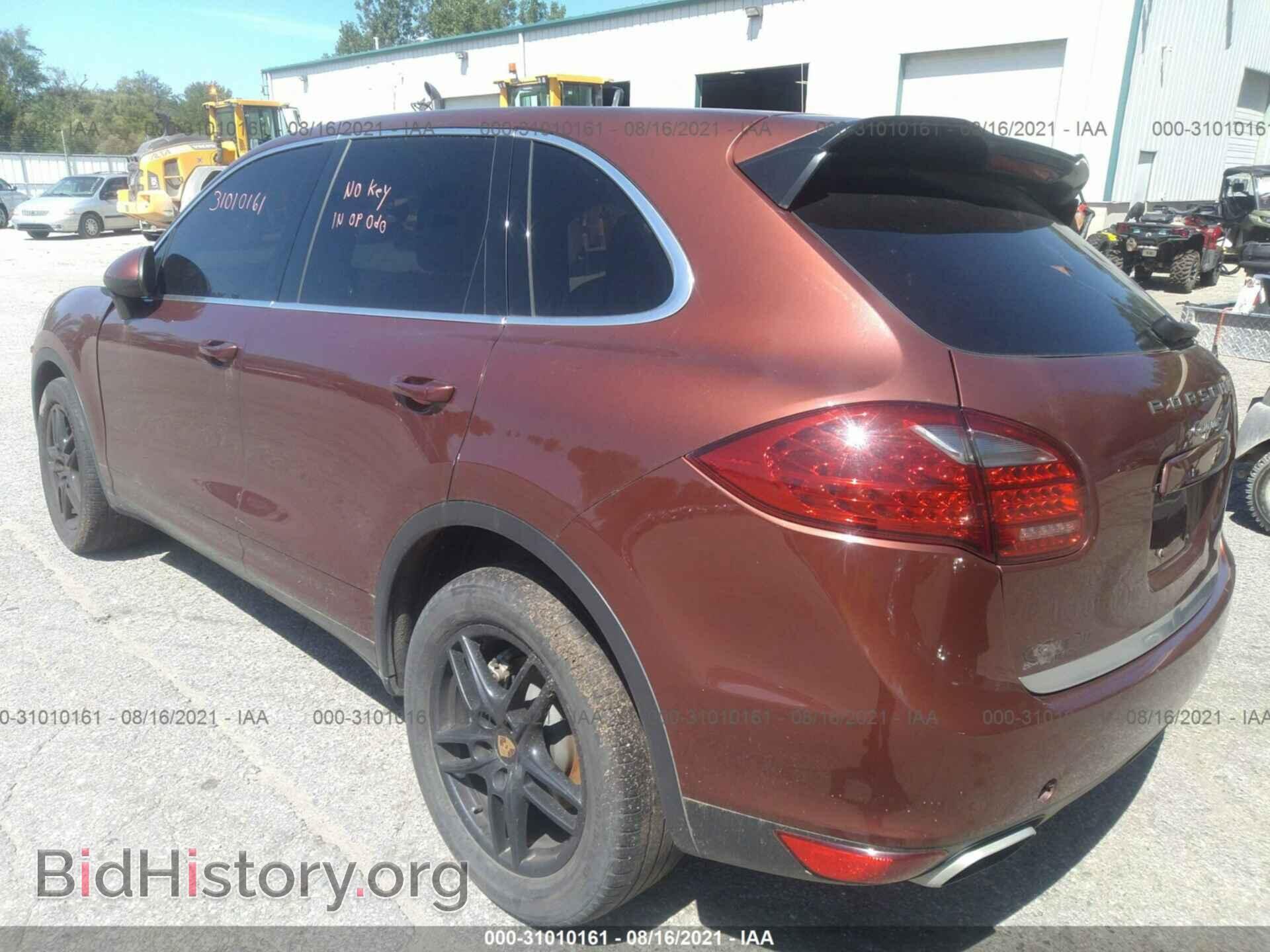 2012 PORSCHE CAYENNE - VIN: WP1AB2A26CLA43298 - Фото 3