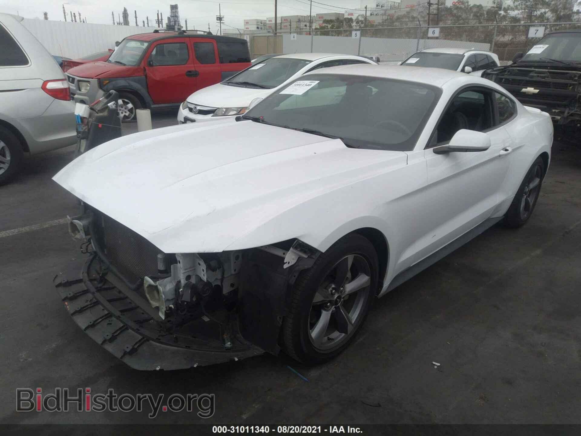 2016 FORD MUSTANG - VIN: 1FA6P8AM5G5243473 - Фото 2