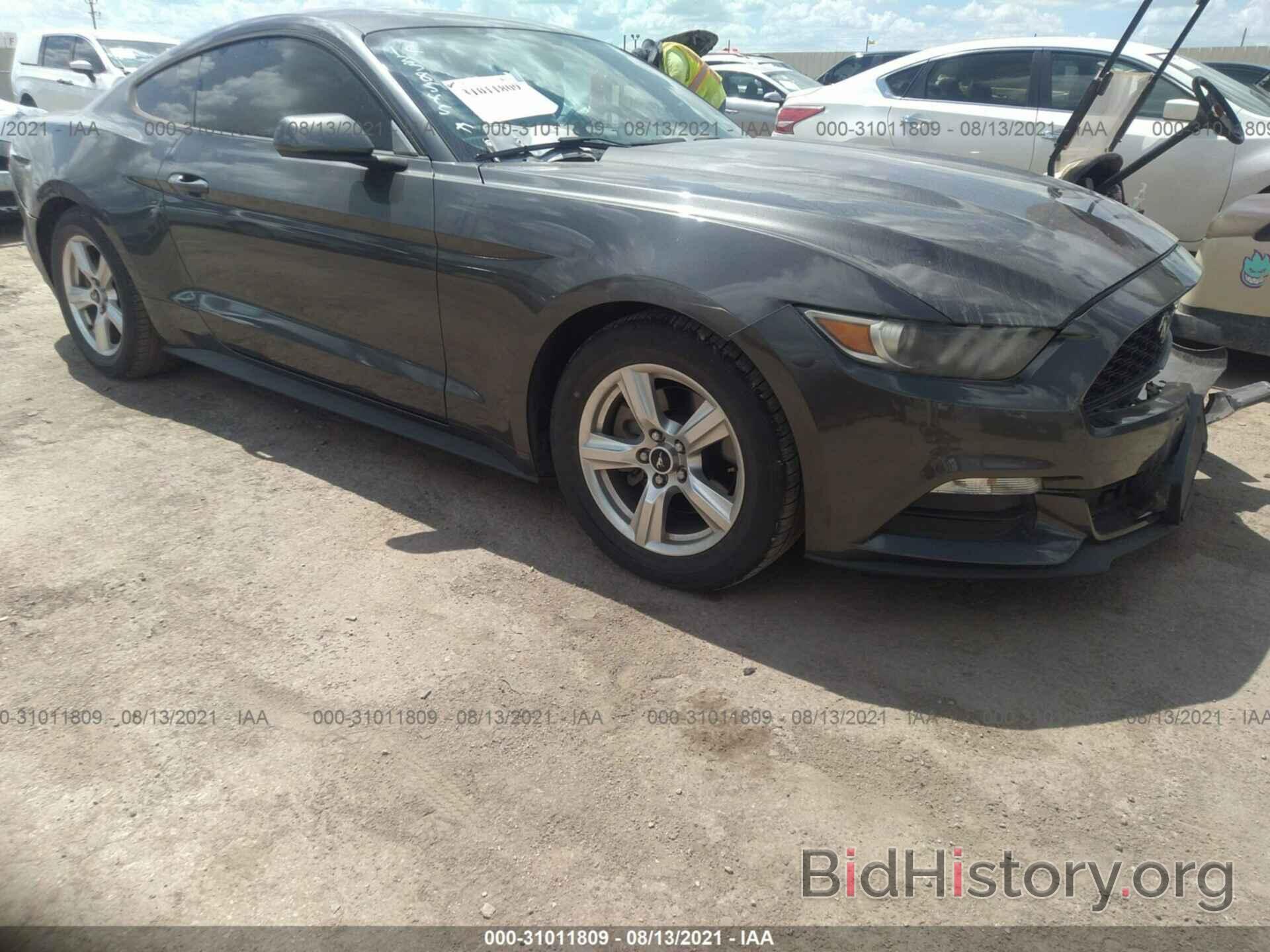 Photo 1FA6P8AM0F5350252 - FORD MUSTANG 2015