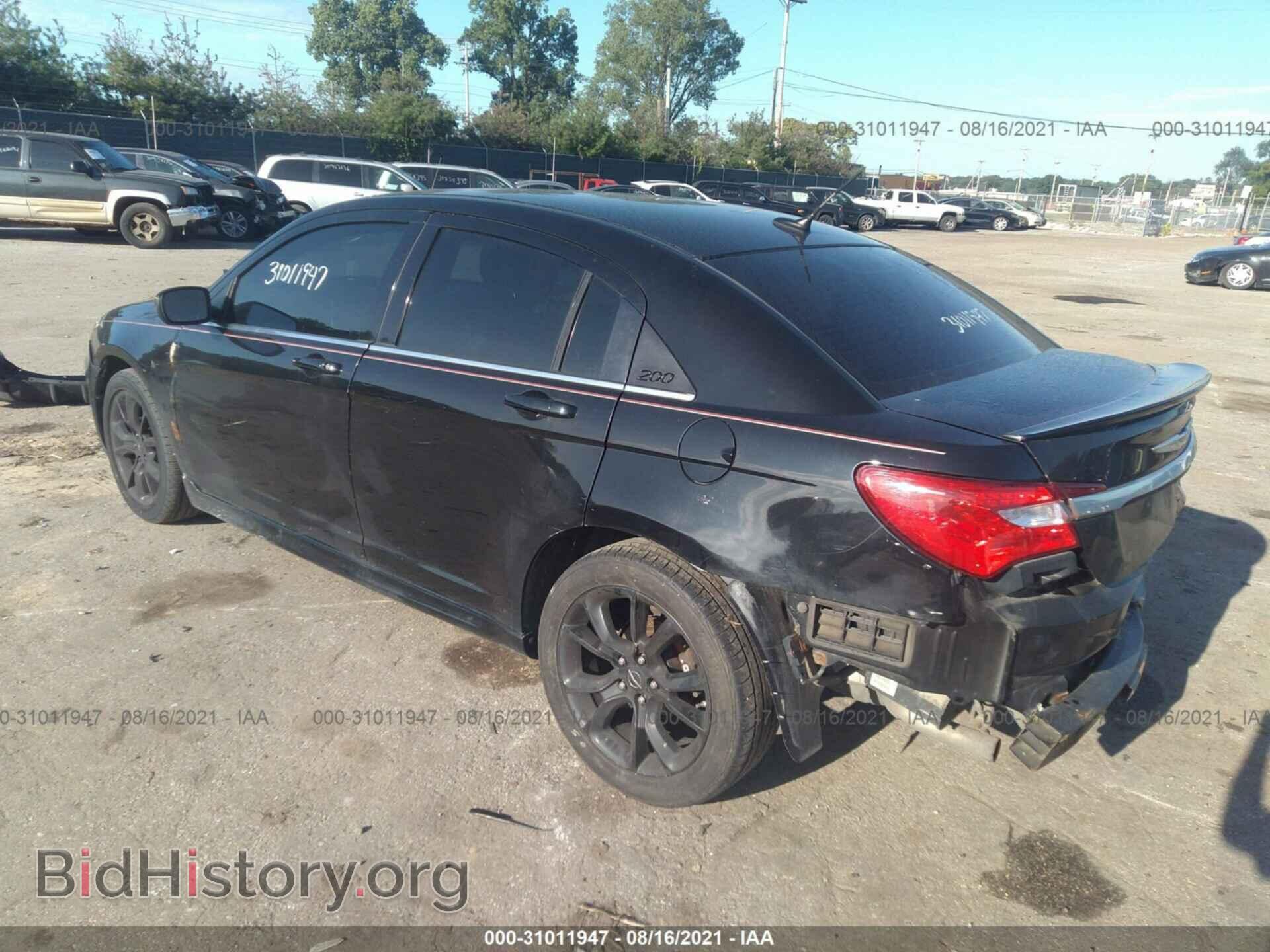 2013 CHRYSLER 200 - VIN: 1C3CCBCGXDN767277 - Фото 3