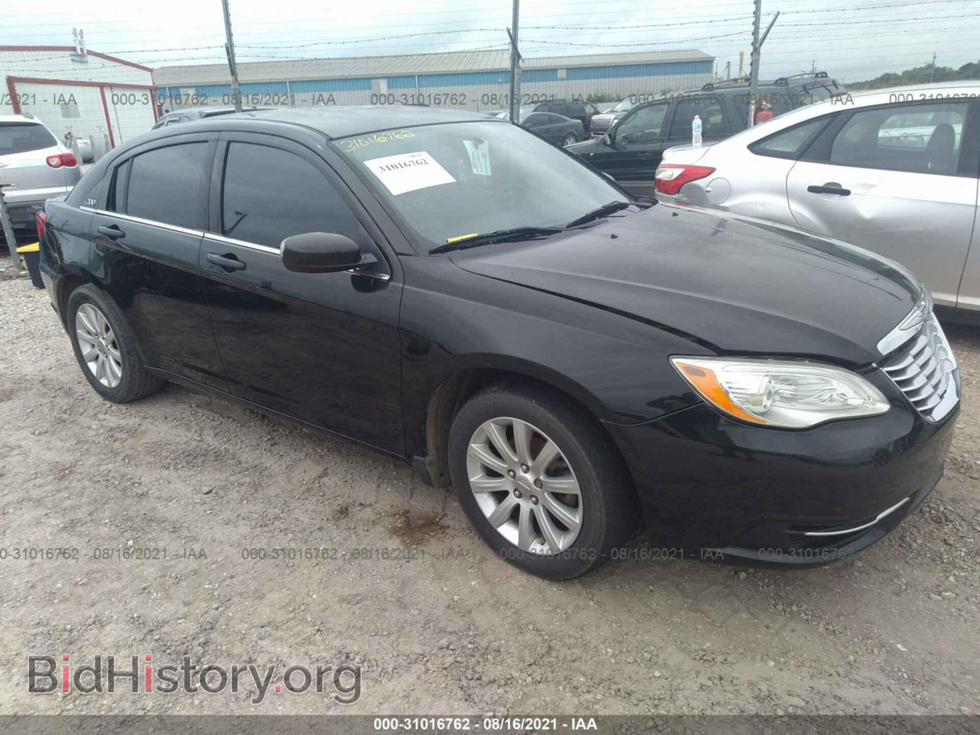 Photo 1C3BC1FBXBN604227 - CHRYSLER 200 2011