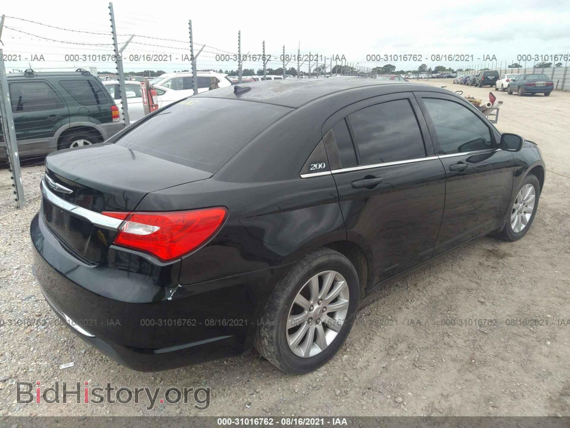 2011 CHRYSLER 200 - VIN: 1C3BC1FBXBN604227 - Photo 4