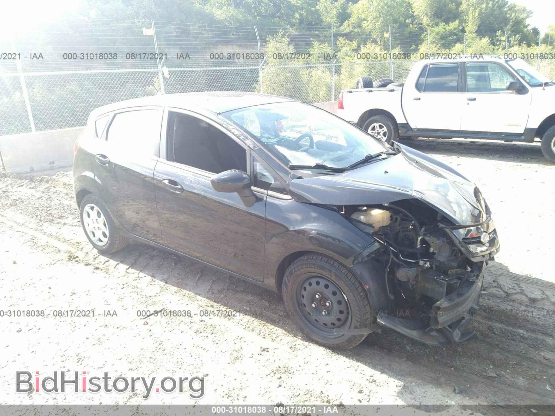 Photo 3FADP4EJ2BM127361 - FORD FIESTA 2011