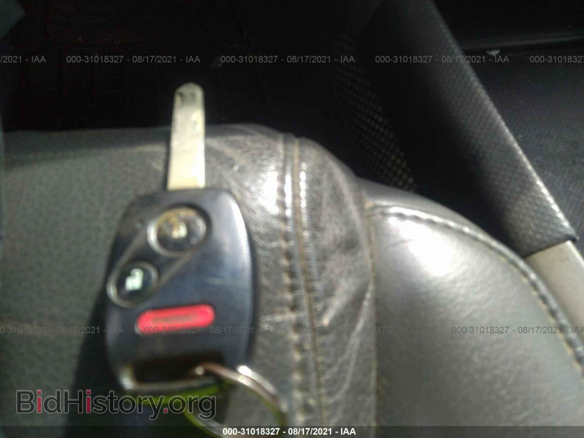 2006 HONDA PILOT - VIN: 2HKYF18656H556882 - Фото 11