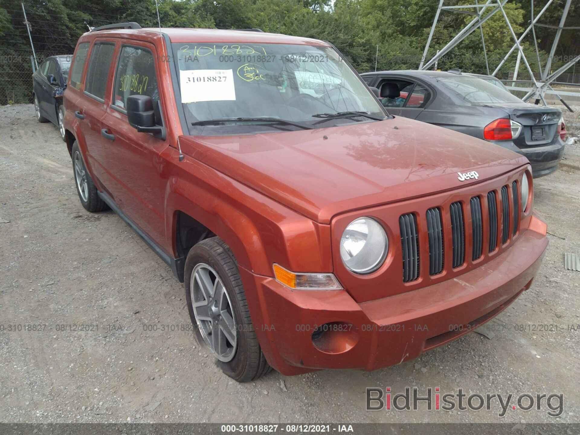 Фотография 1J4NT4GB2BD111344 - JEEP PATRIOT 2011