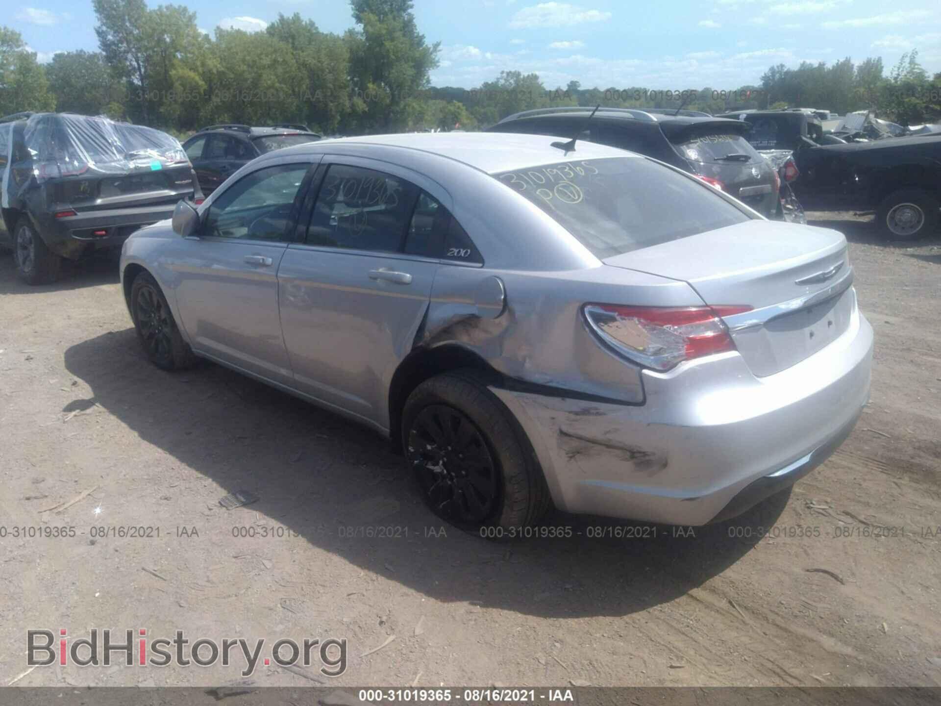 2012 CHRYSLER 200 - VIN: 1C3CCBAB4CN320921 - Photo 3