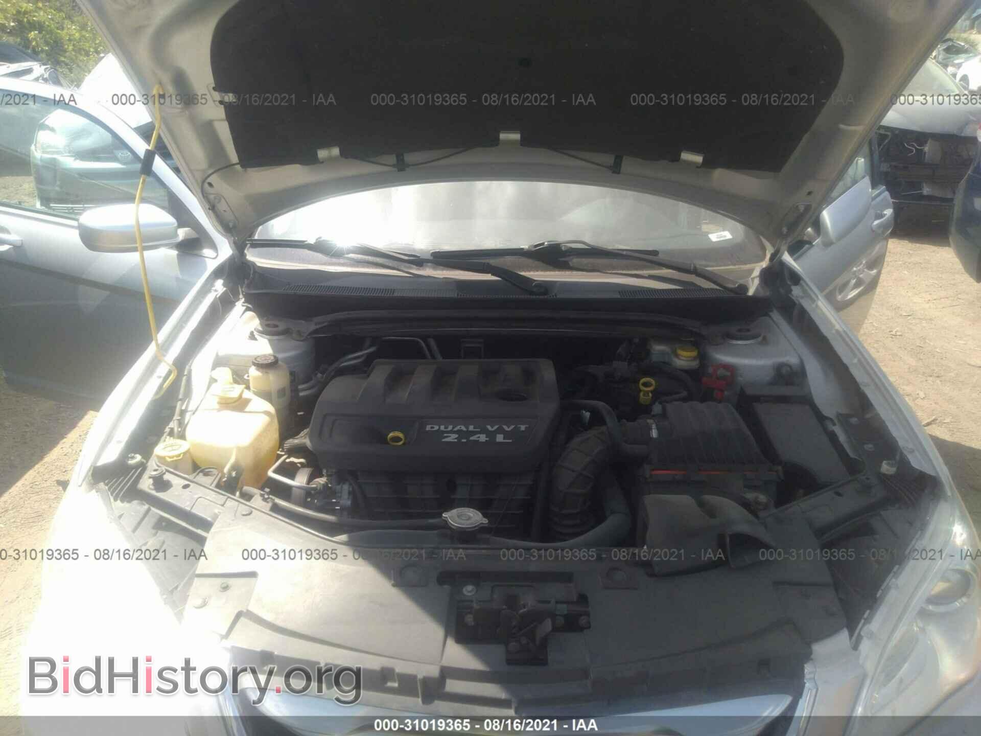 2012 CHRYSLER 200 - VIN: 1C3CCBAB4CN320921 - Photo 10