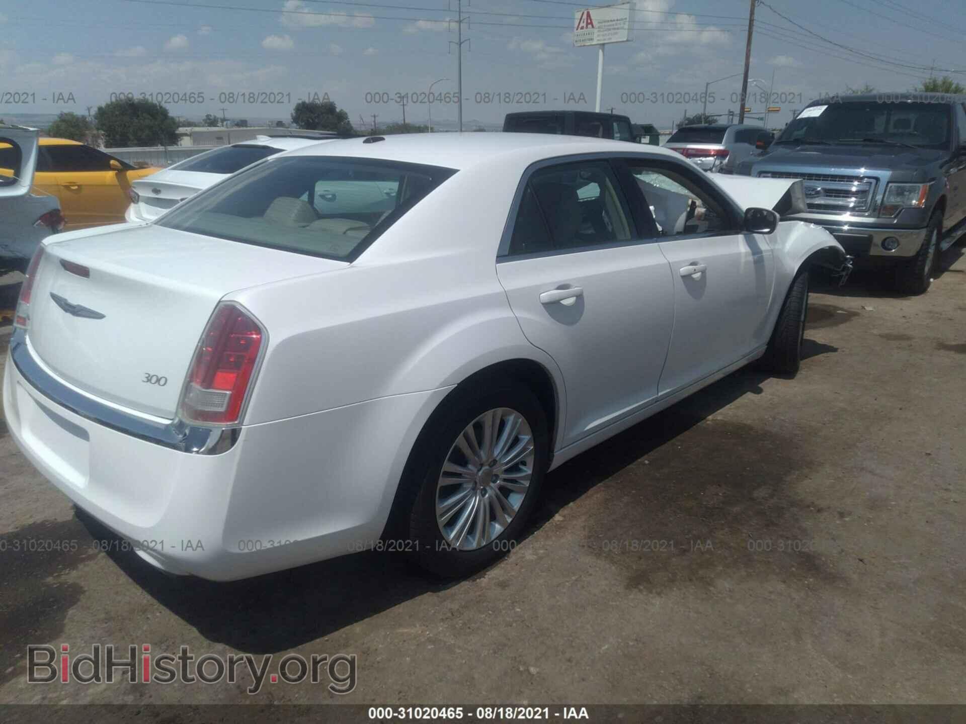 2013 CHRYSLER 300 - VIN: 2C3CCARG9DH528037 - Фото 4