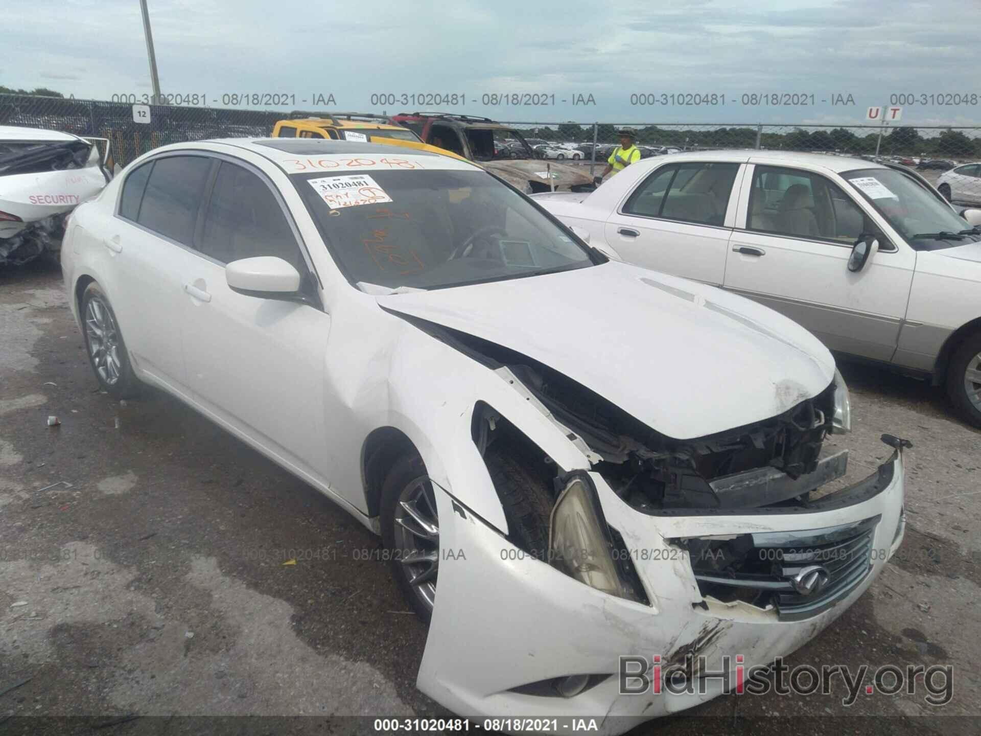 Photo JN1CV6AP7DM711936 - INFINITI G37 SEDAN 2013