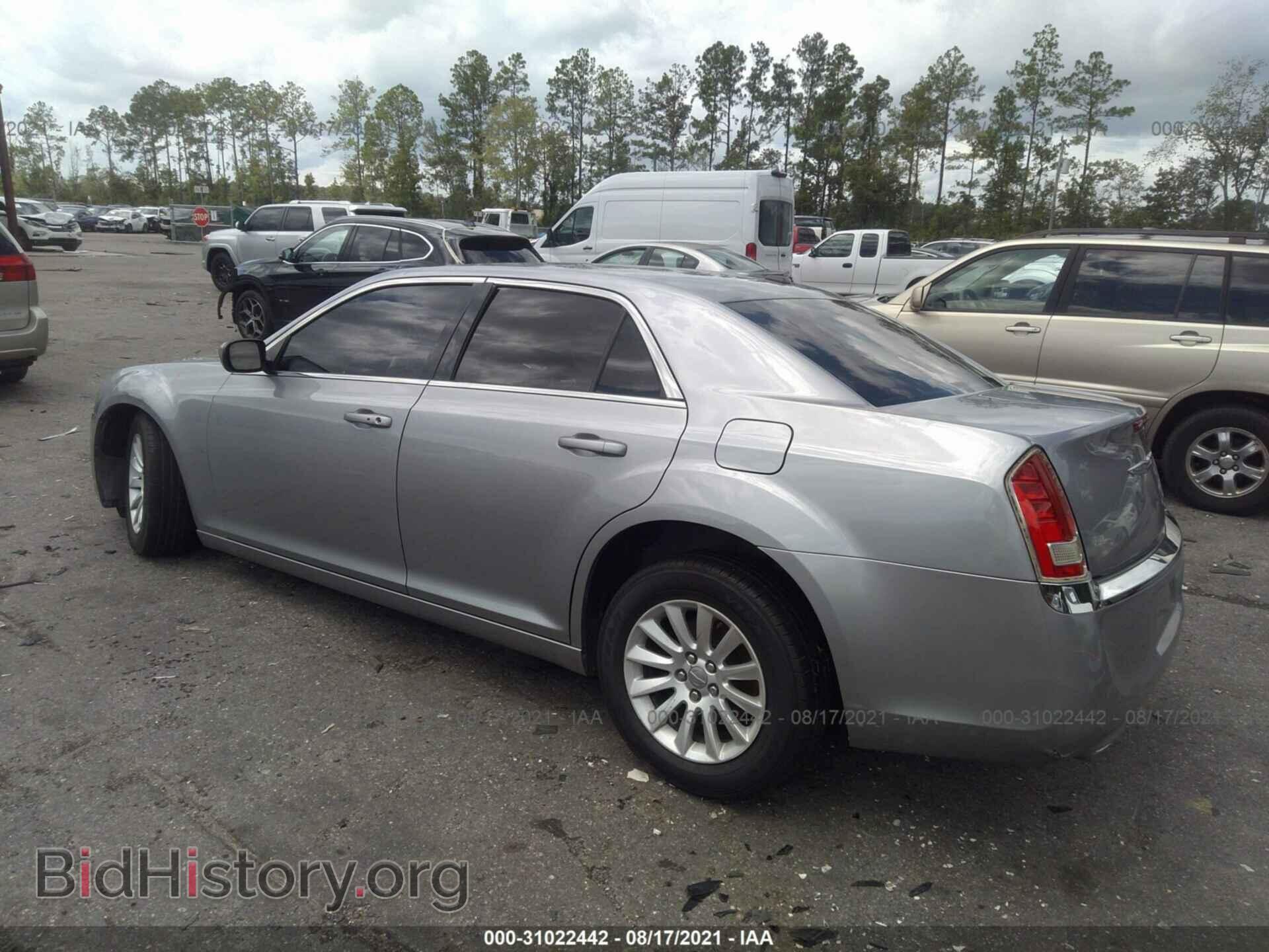 2013 CHRYSLER 300 - VIN: 2C3CCAAG6DH626678 - Фото 3