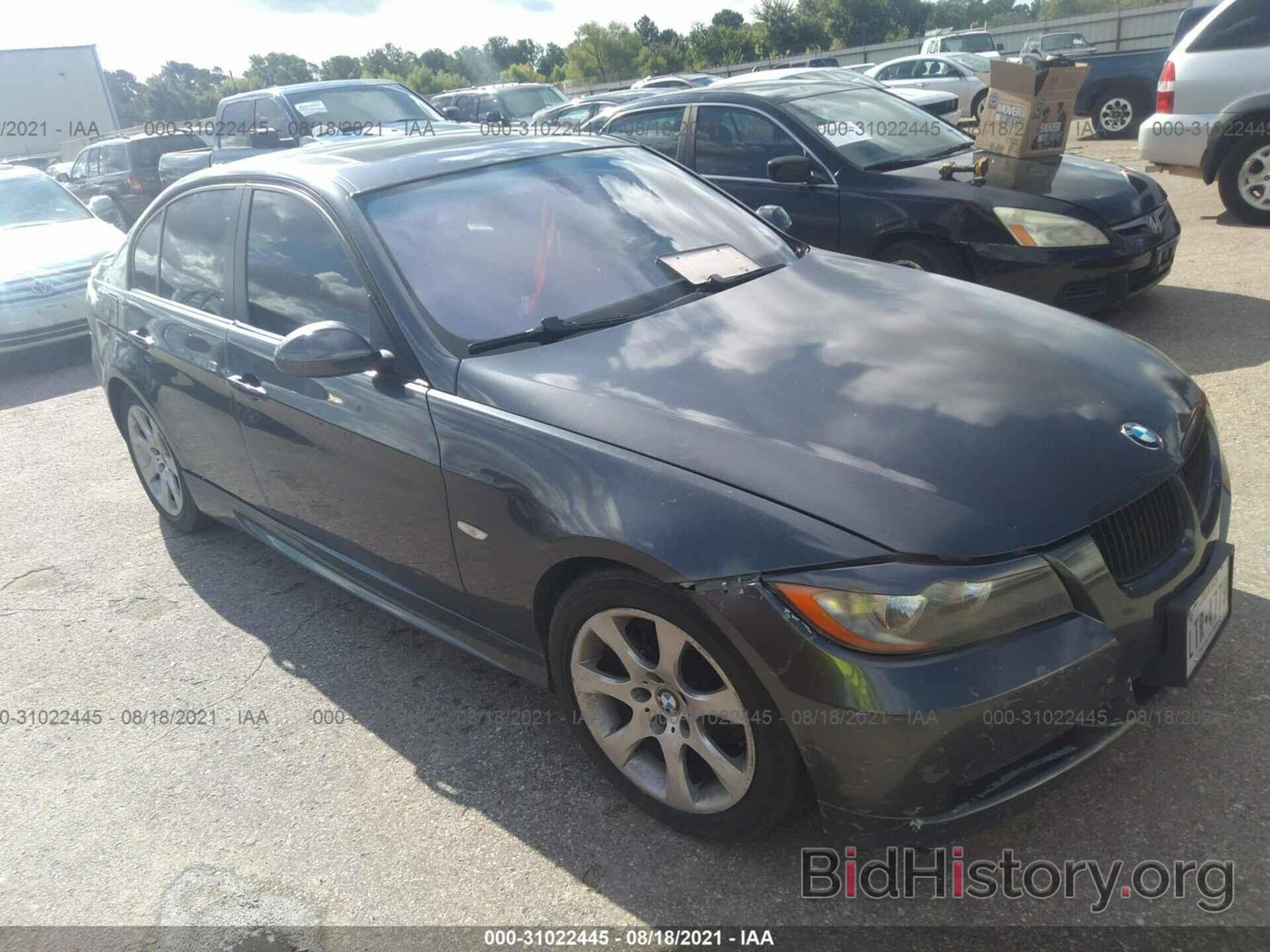 Photo WBAVC73588KP38591 - BMW 3 SERIES 2008