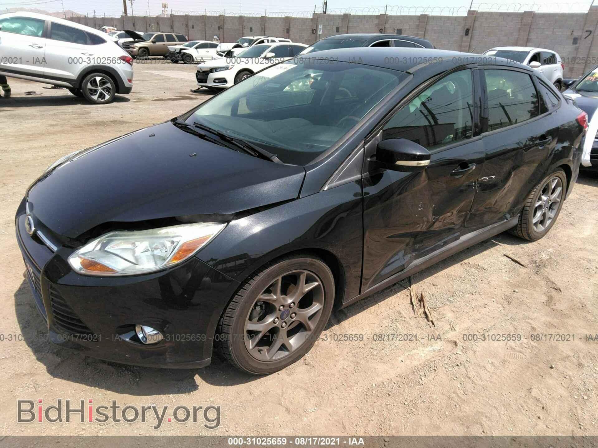 2014 FORD FOCUS - VIN: 1FADP3F26EL461609 - Photo 2