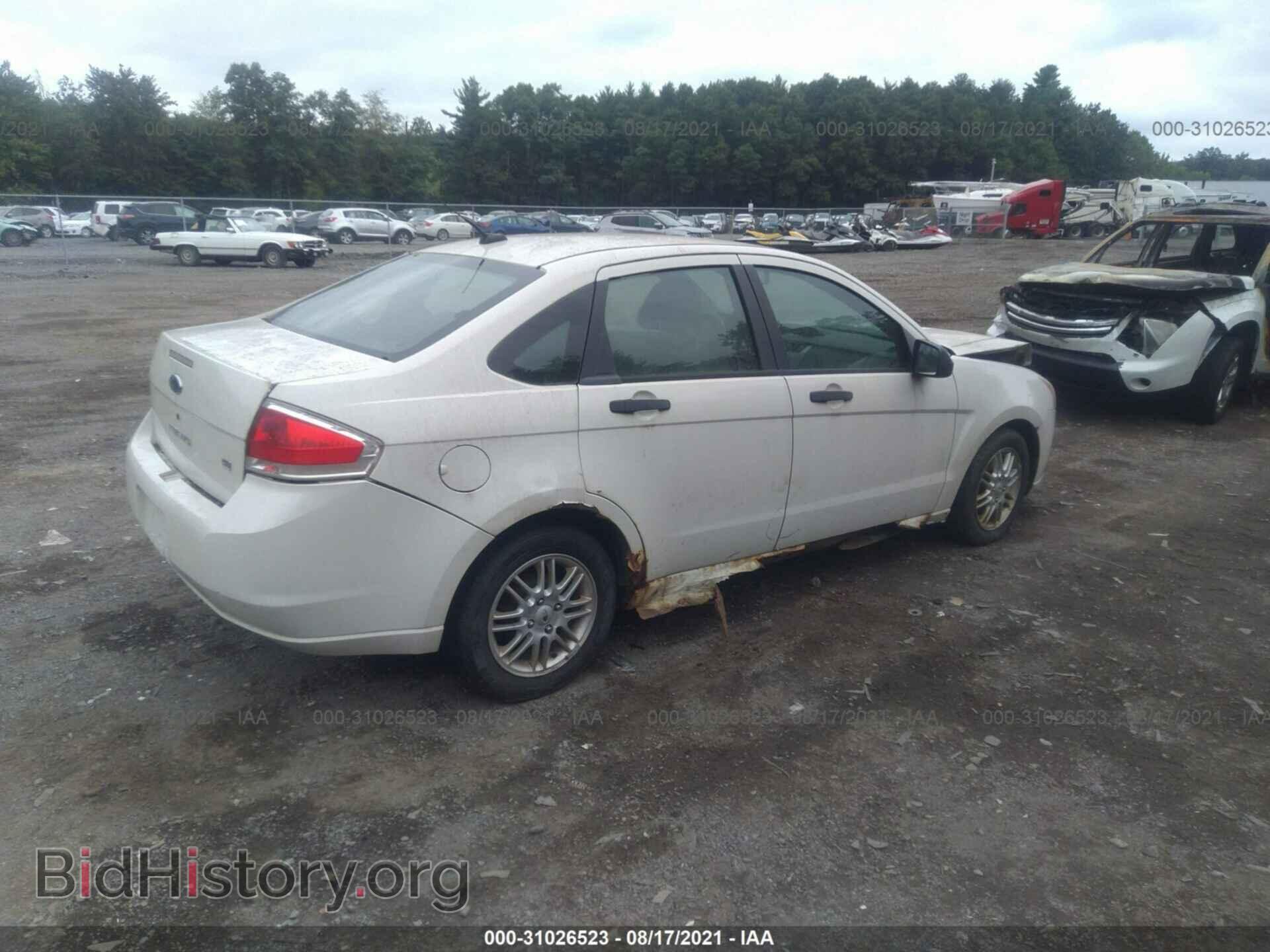 2009 FORD FOCUS - VIN: 1FAHP35NX9W190071 - Фото 4