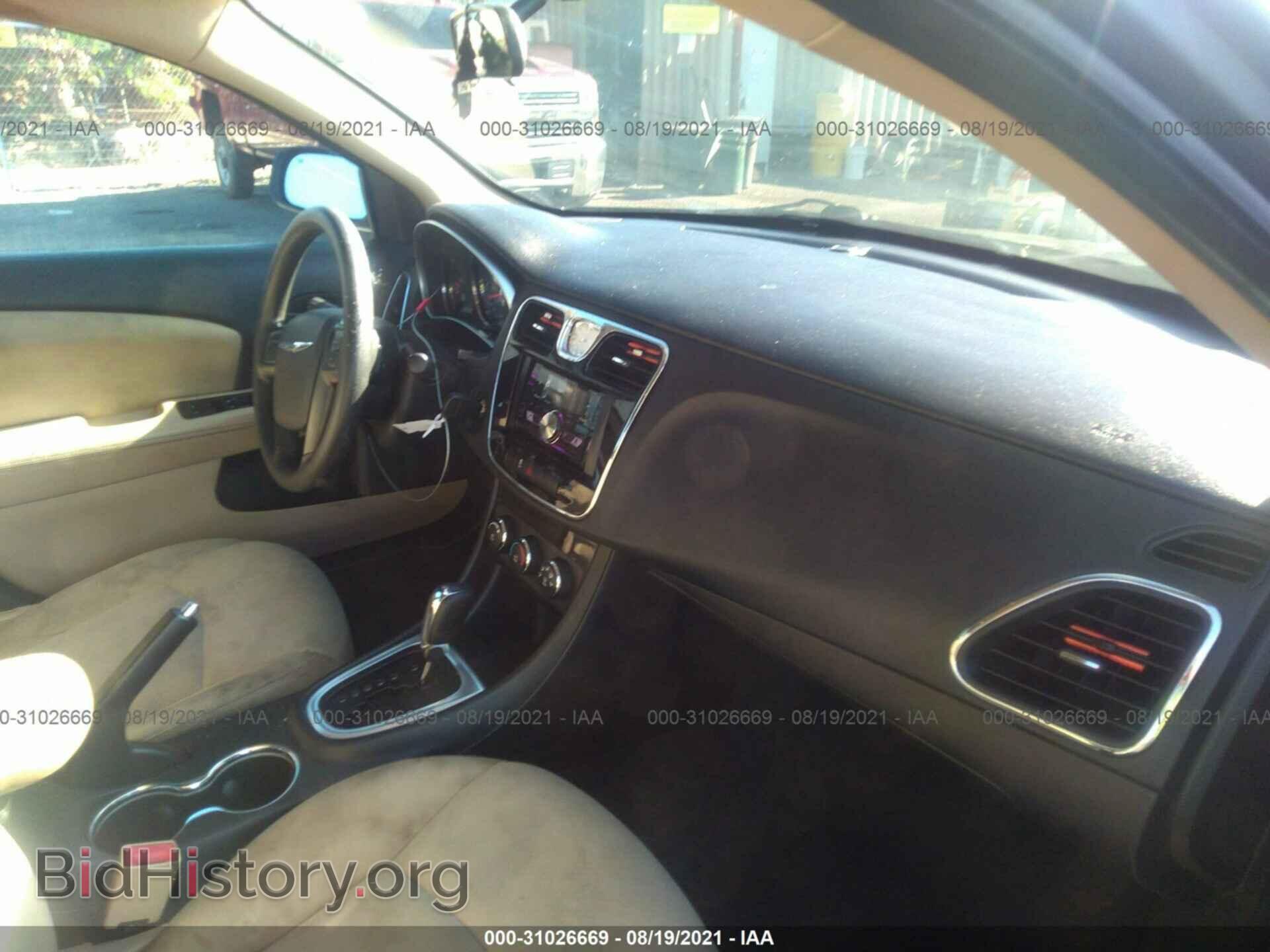 2012 CHRYSLER 200 - VIN: 1C3CCBAB2CN134827 - Photo 5