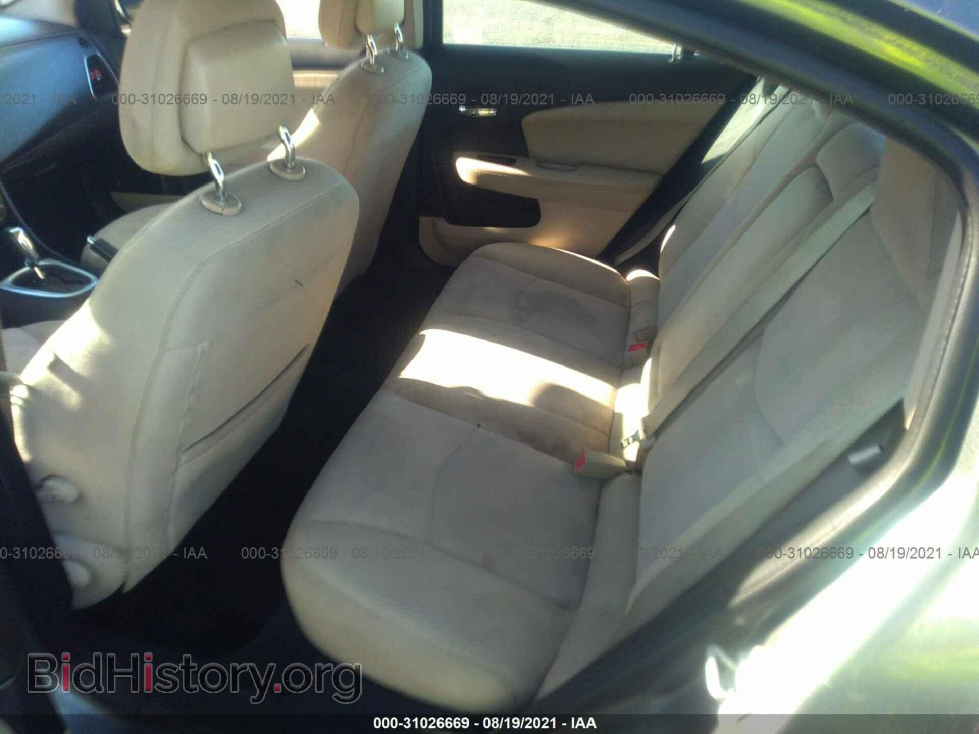 2012 CHRYSLER 200 - VIN: 1C3CCBAB2CN134827 - Photo 8