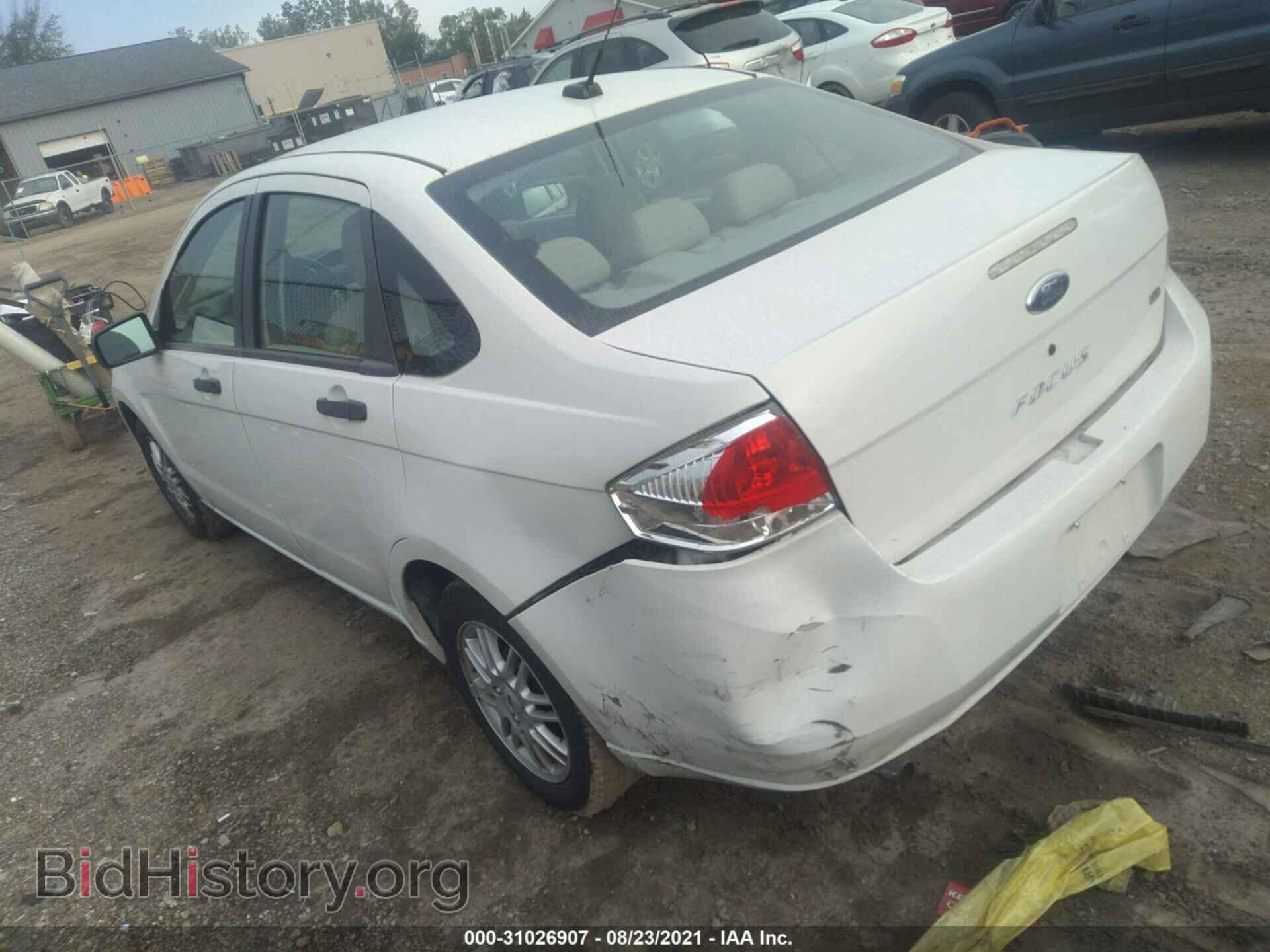 2009 FORD FOCUS - VIN: 1FAHP35N29W240820 - Фото 3