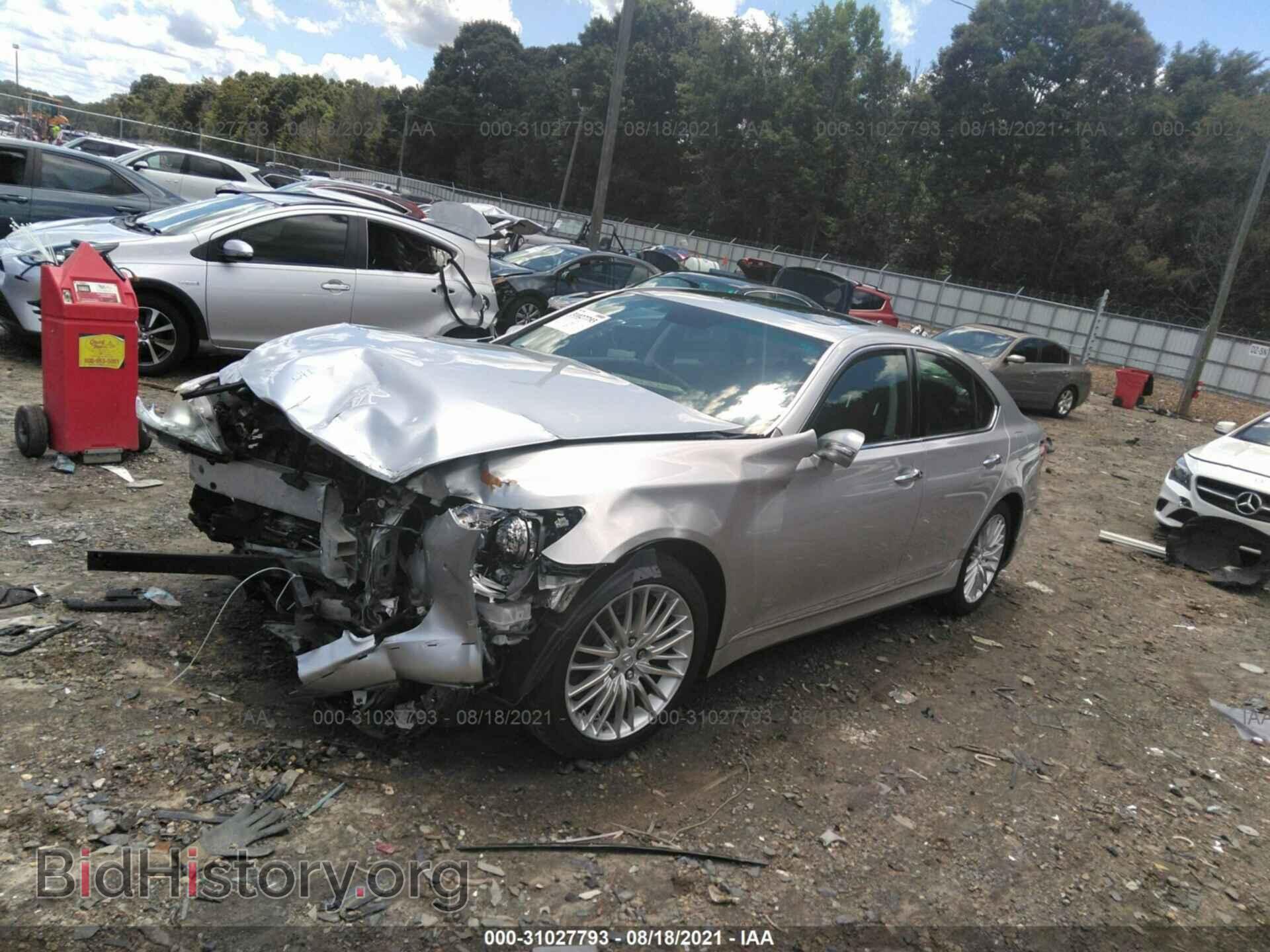 2011 LEXUS LS 460 - VIN: JTHBL5EF3B5103489 - Фото 2