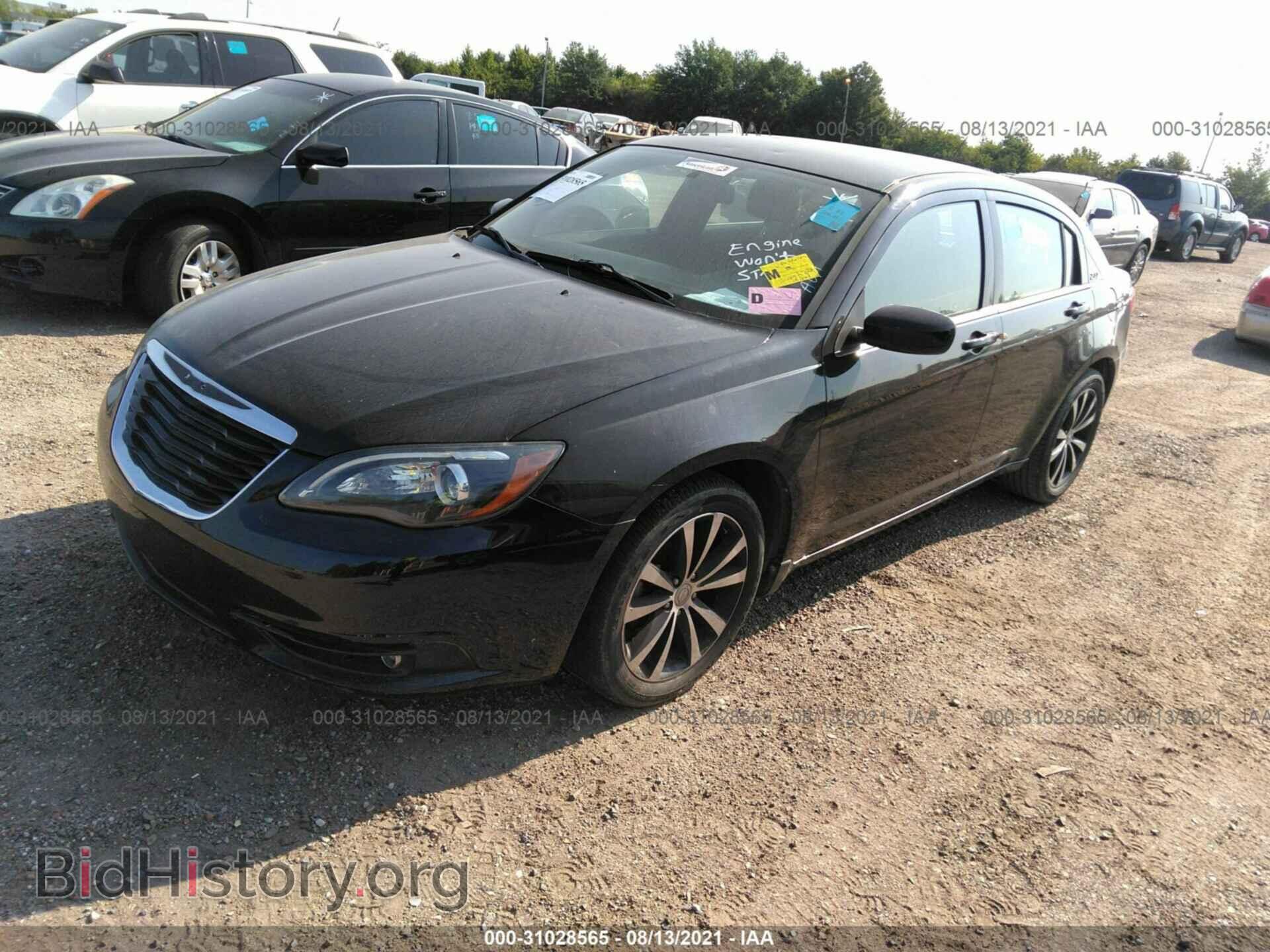 2013 CHRYSLER 200 - VIN: 1C3CCBBB6DN500630 - Фото 2