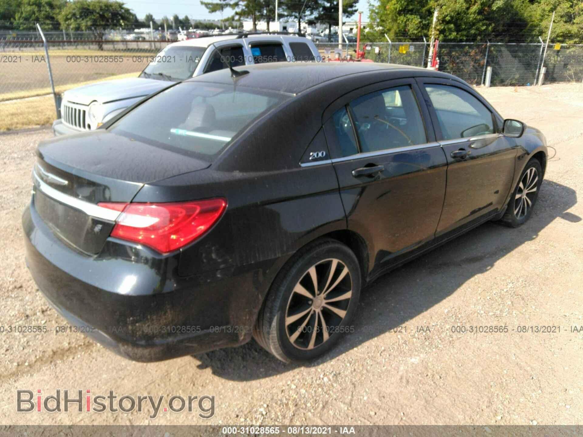 2013 CHRYSLER 200 - VIN: 1C3CCBBB6DN500630 - Фото 4