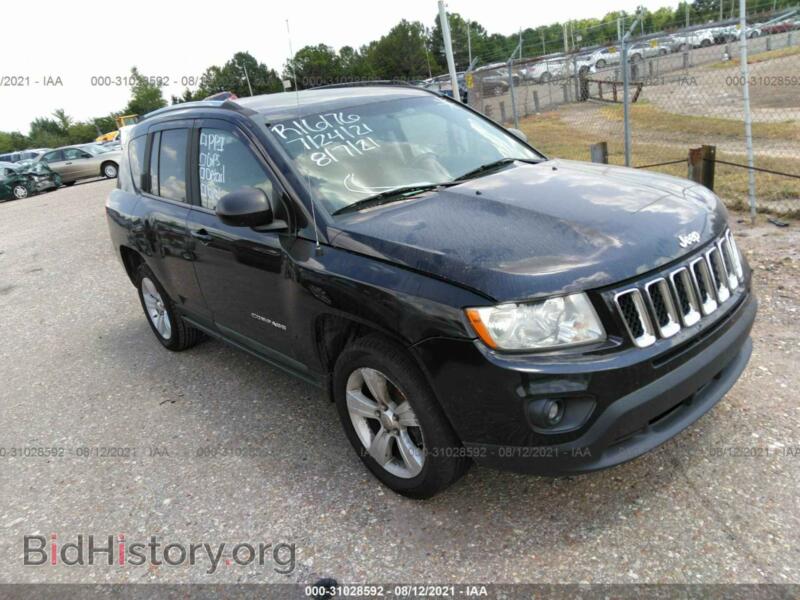 2011 Jeep COMPASS Latitude (VIN 1J4NT1FA4BD139590) — photo 1 of 10, IAAI, damage: right side