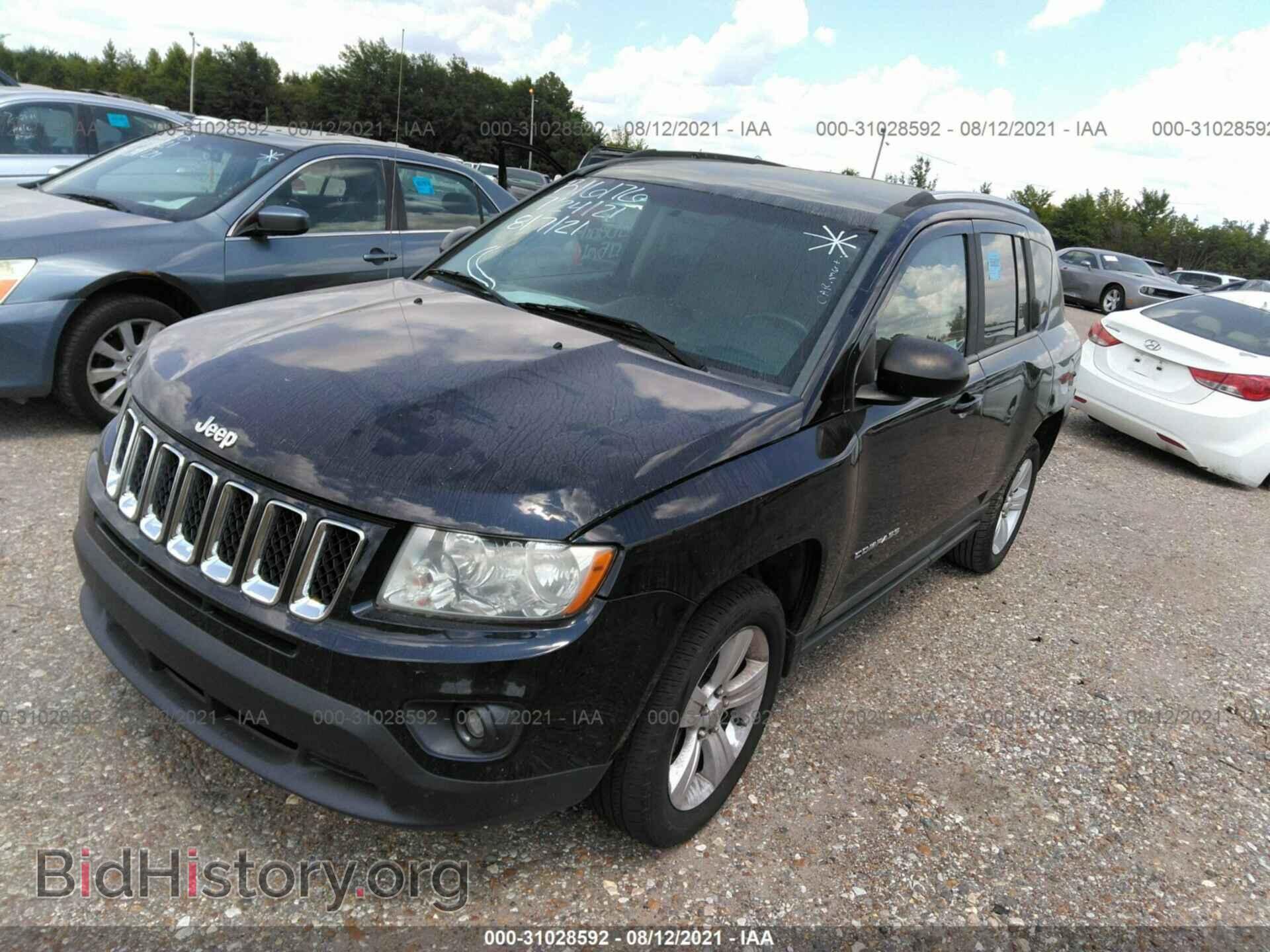 2011 JEEP COMPASS - VIN: 1J4NT1FA4BD139590 - Фото 2