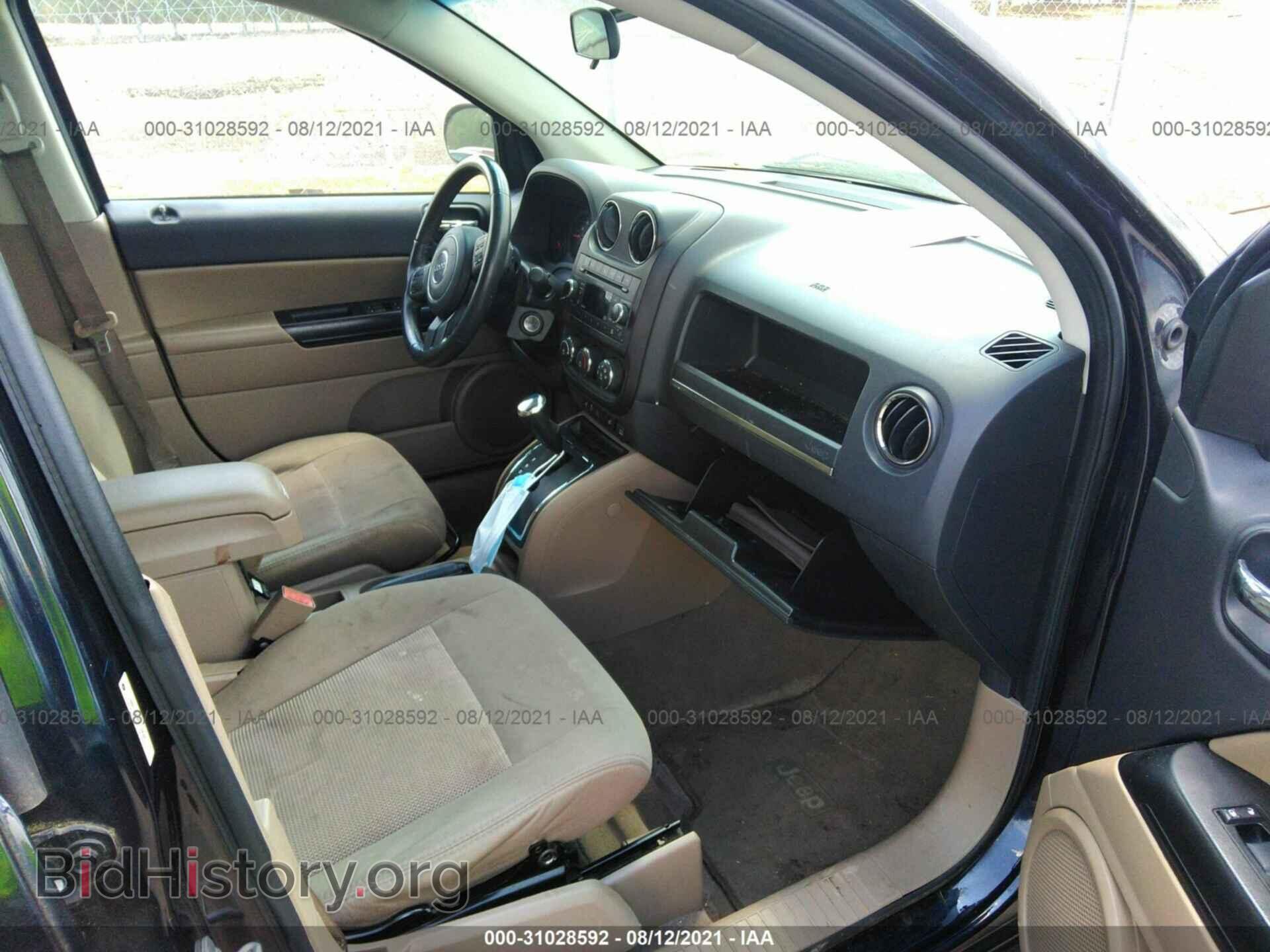 2011 JEEP COMPASS - VIN: 1J4NT1FA4BD139590 - Фото 5
