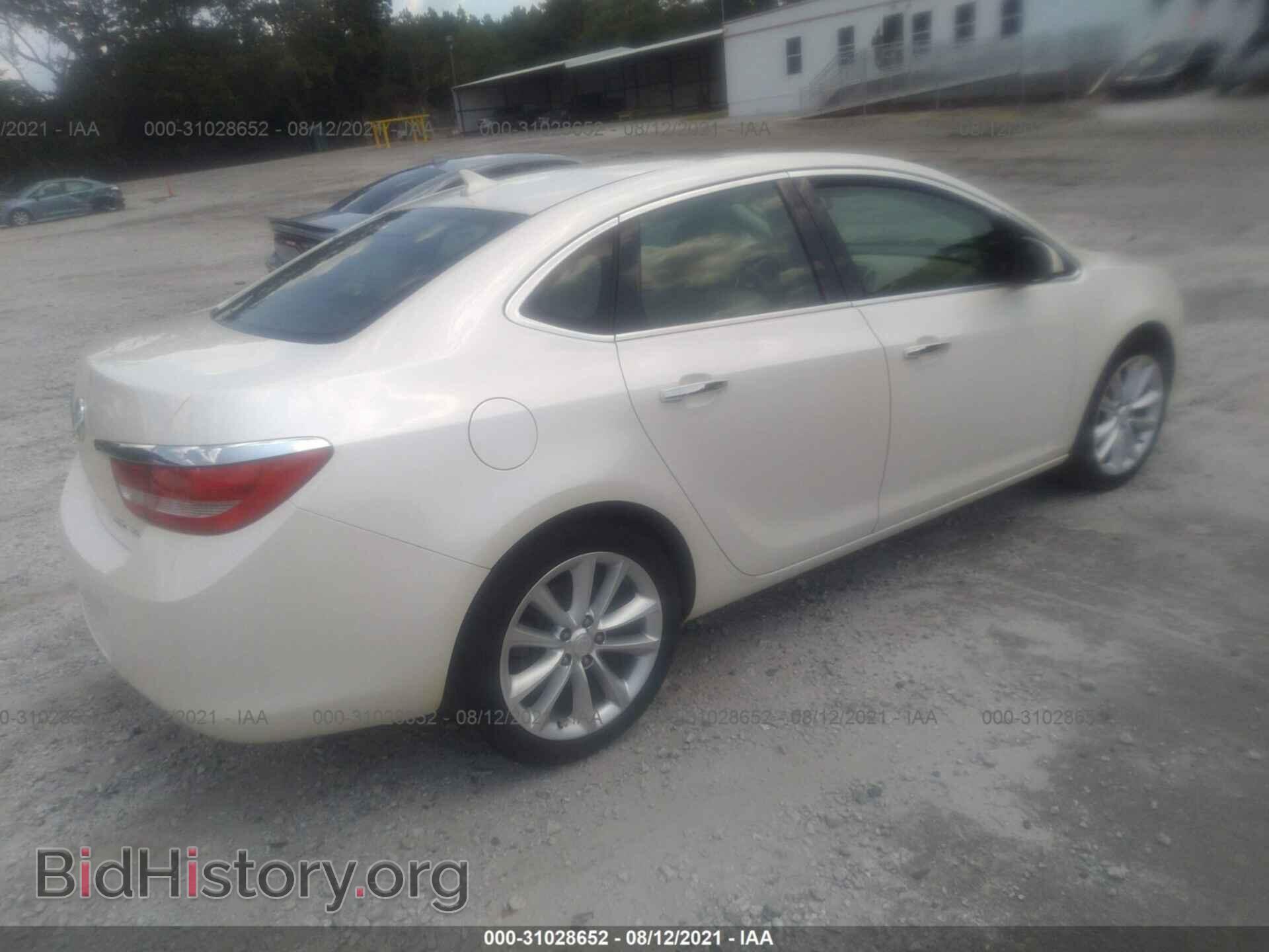 2012 BUICK VERANO - VIN: 1G4PP5SK3C4193646 - Photo 4