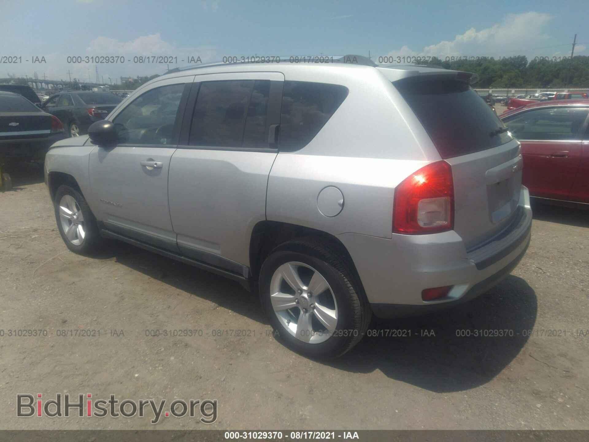 2011 JEEP COMPASS - VIN: 1J4NT1FBXBD215905 - Photo 3