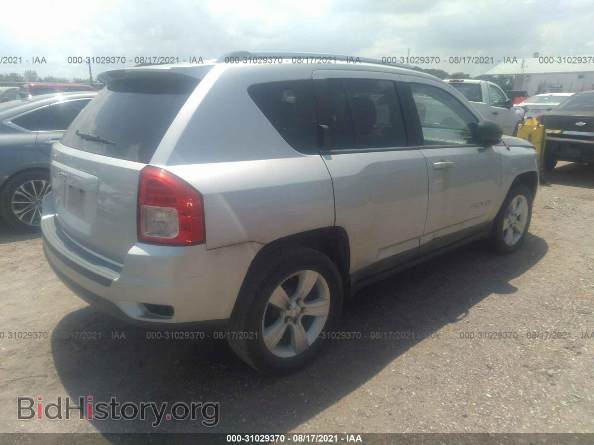 2011 JEEP COMPASS - VIN: 1J4NT1FBXBD215905 - Photo 4
