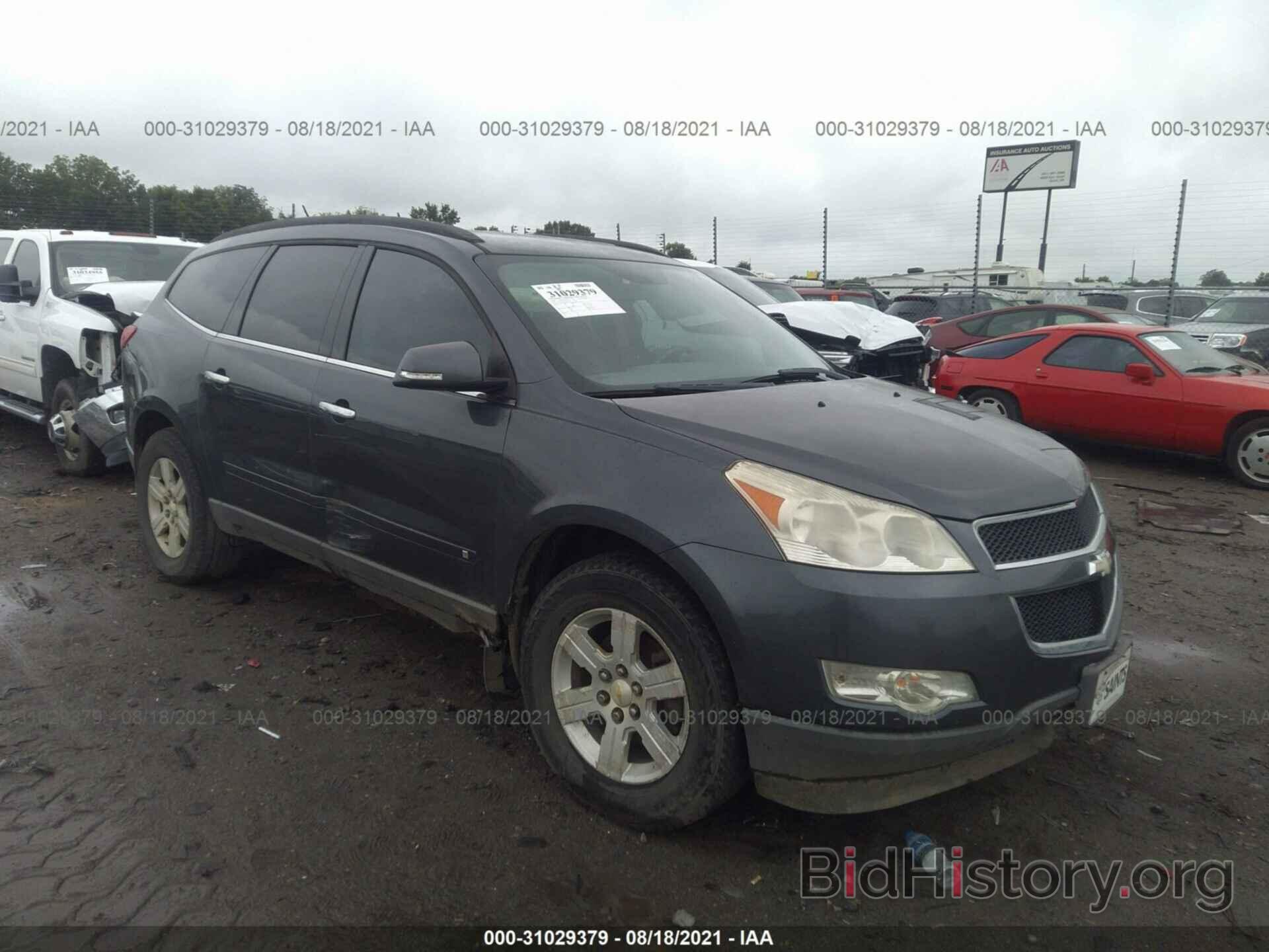 Photo 1GNLVFED0AS117216 - CHEVROLET TRAVERSE 2010