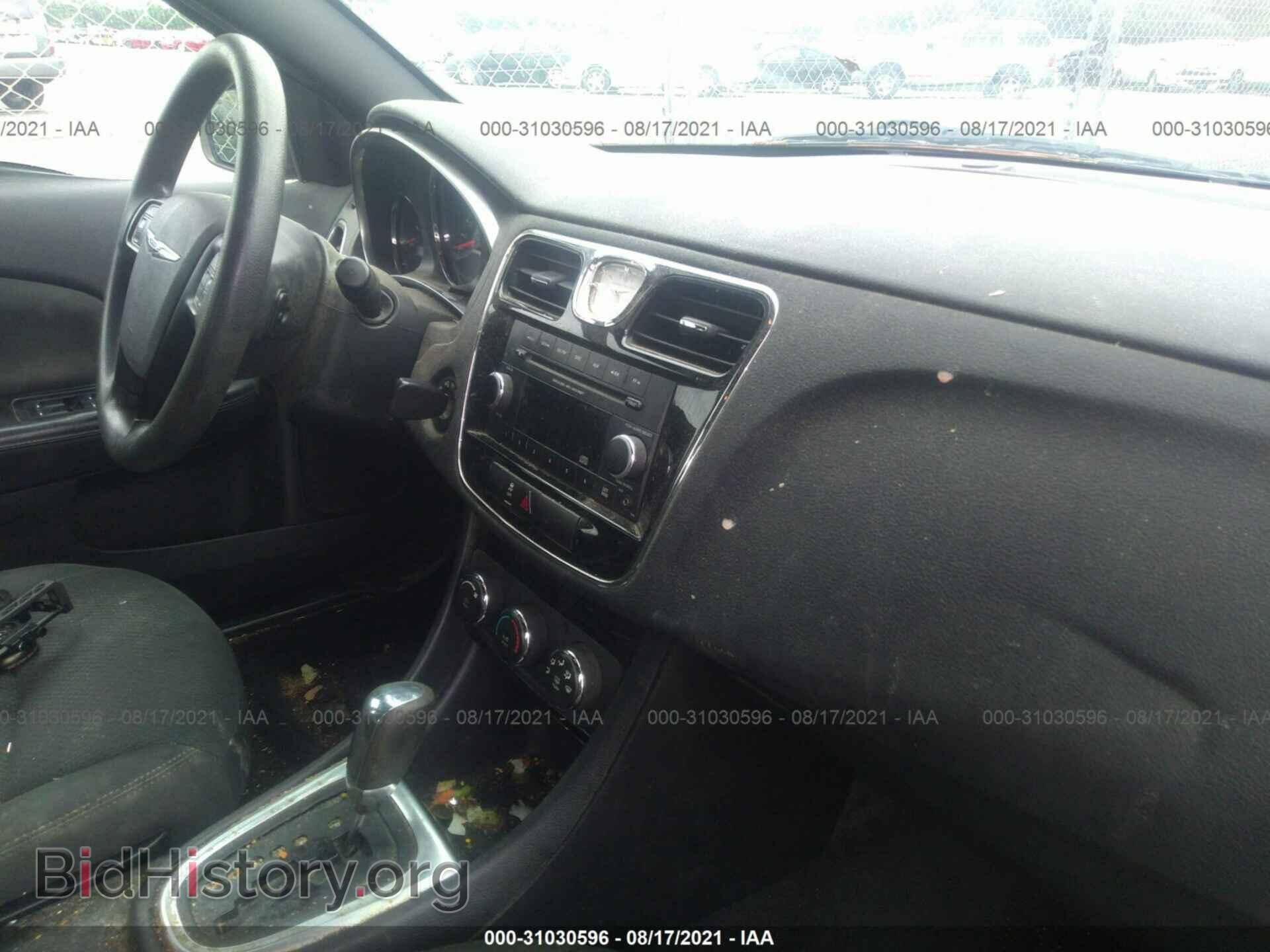 2012 CHRYSLER 200 - VIN: 1C3CCBAB0CN178924 - Фото 5