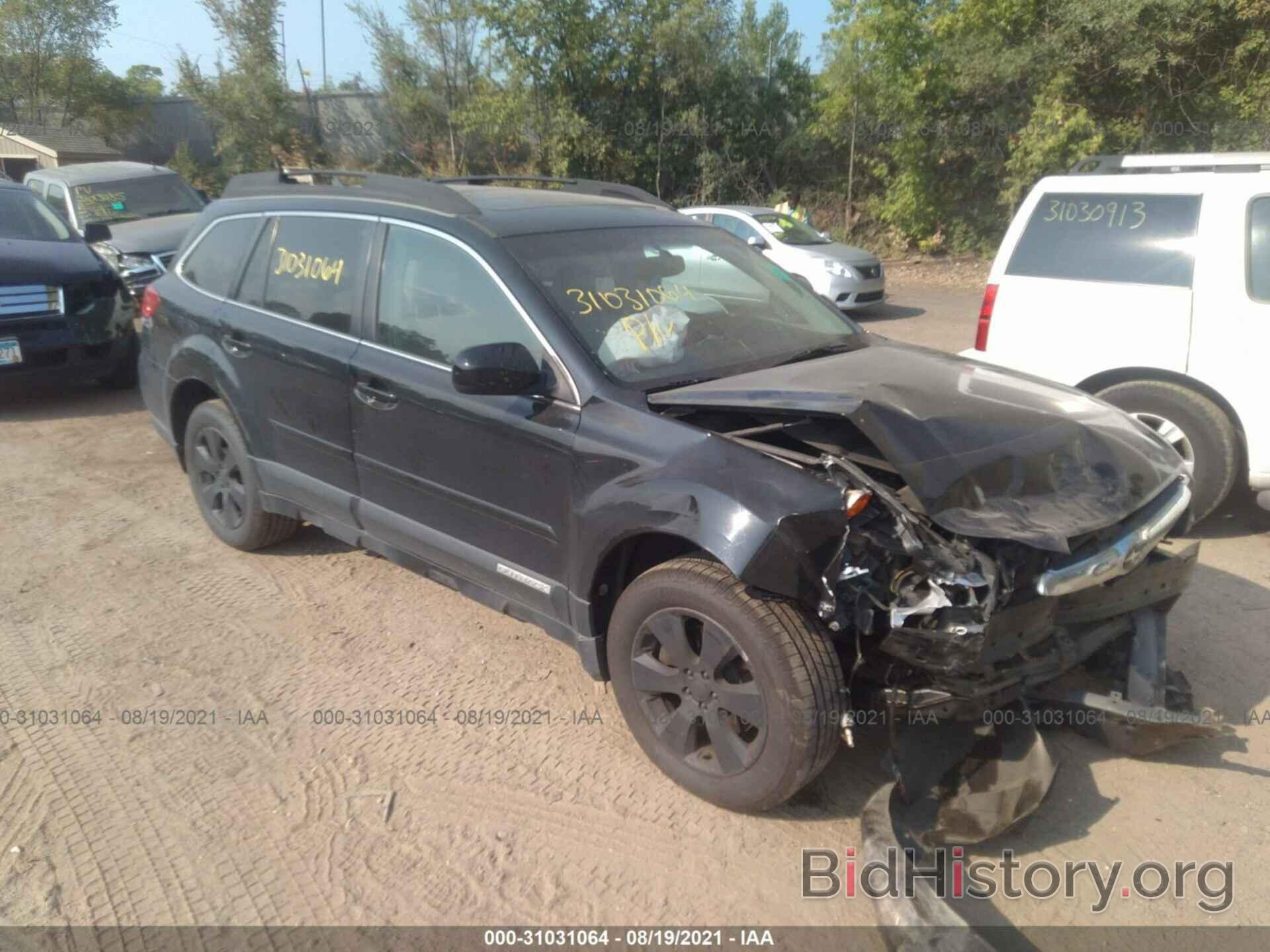 Photo 4S4BREKC3B2405453 - SUBARU OUTBACK 2011